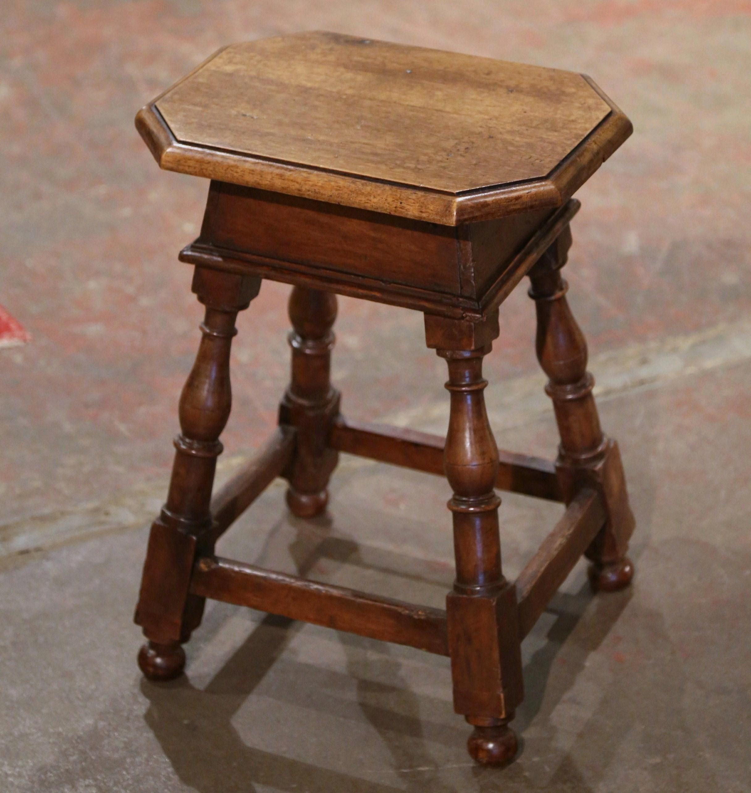 19th Century French Louis XIII Carved Walnut Turned Legs Octagonal Stool  In Excellent Condition In Dallas, TX