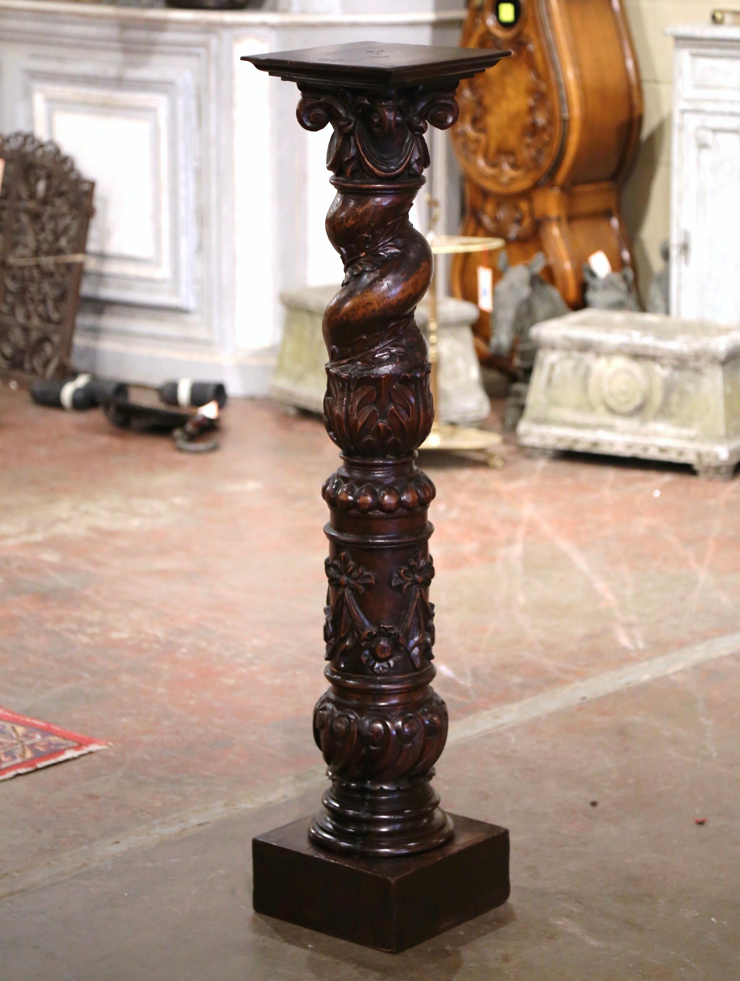 19th Century French Louis XIII Hand Carved Walnut Pedestal Column from Burgundy 1