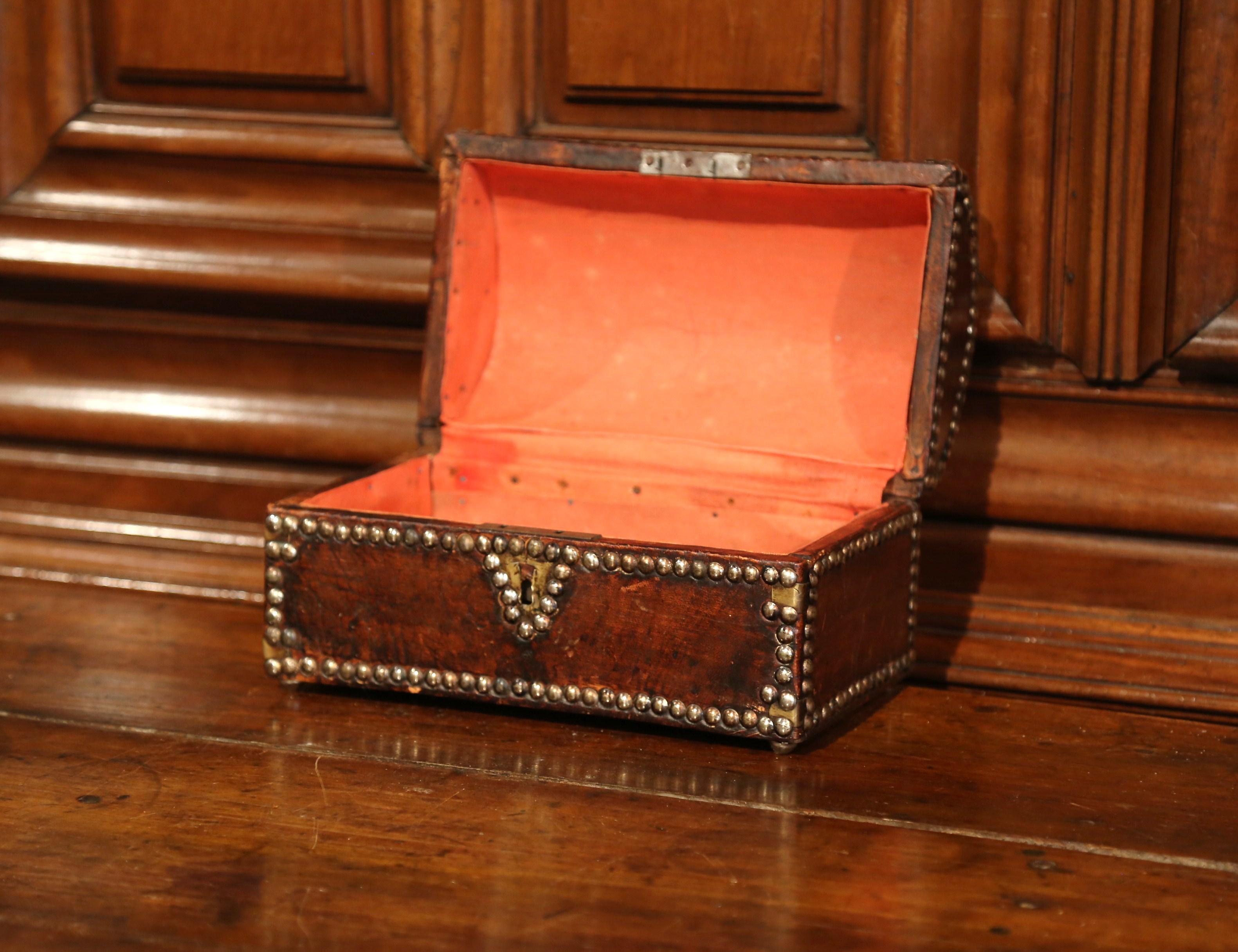 19th Century French Louis XIII Leather Trunk Box with Decorative Brass Nails In Excellent Condition In Dallas, TX
