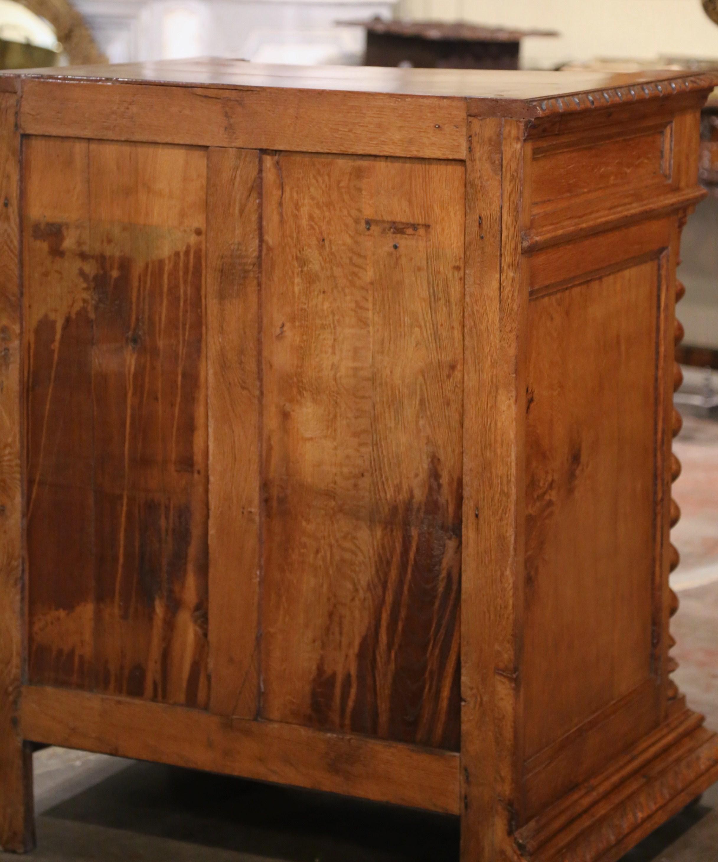 19th Century French Louis XIII Oak Barley Twist Jelly Cabinet with Rooster Motif For Sale 10