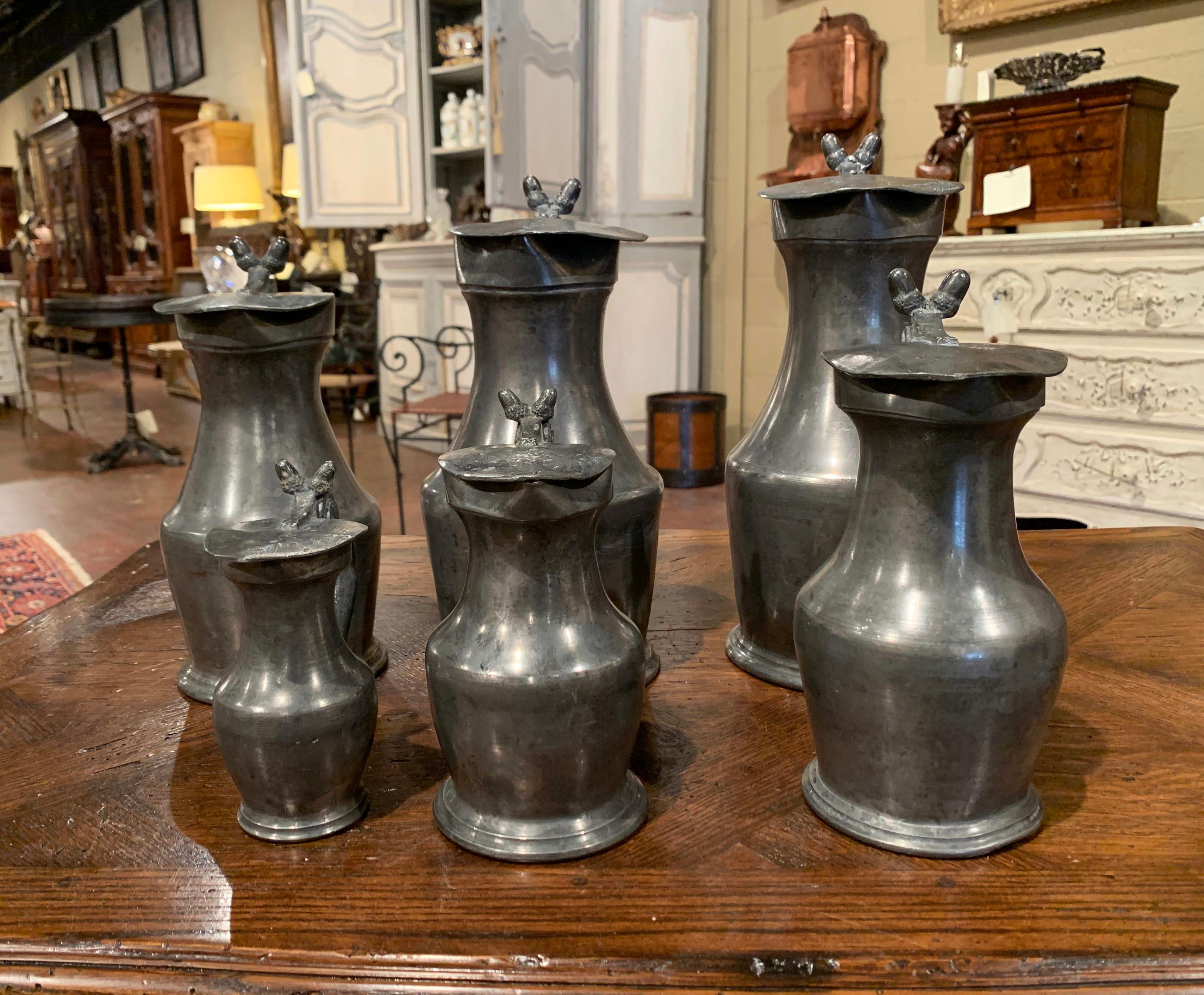 19th Century French Louis XIII Pewter Pitchers in Graduated Sizes, Set of Six 7