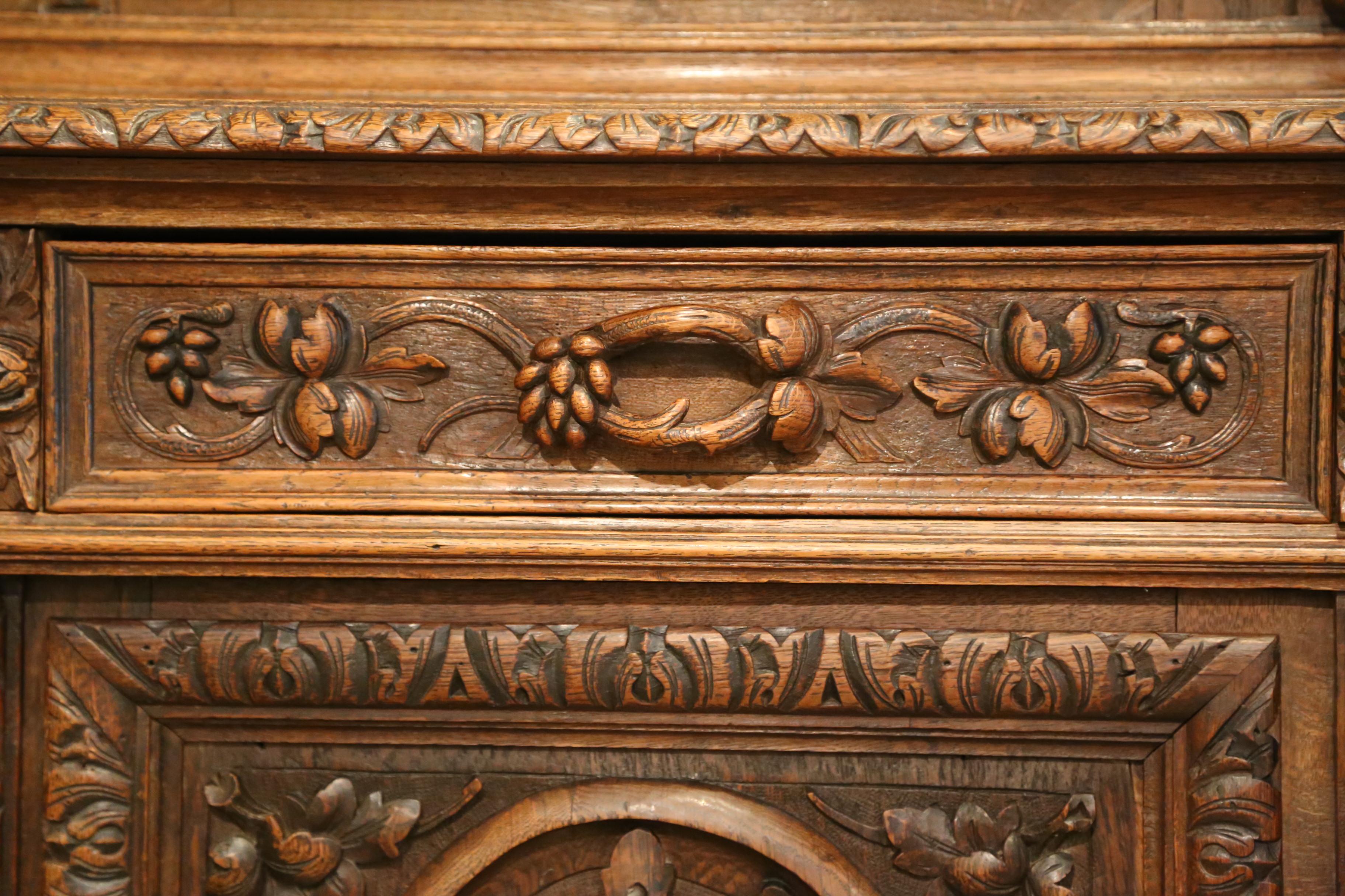 19th Century French Louis XIII Style Carved Oak Hunt Bookcase Gun Cabinet For Sale 8