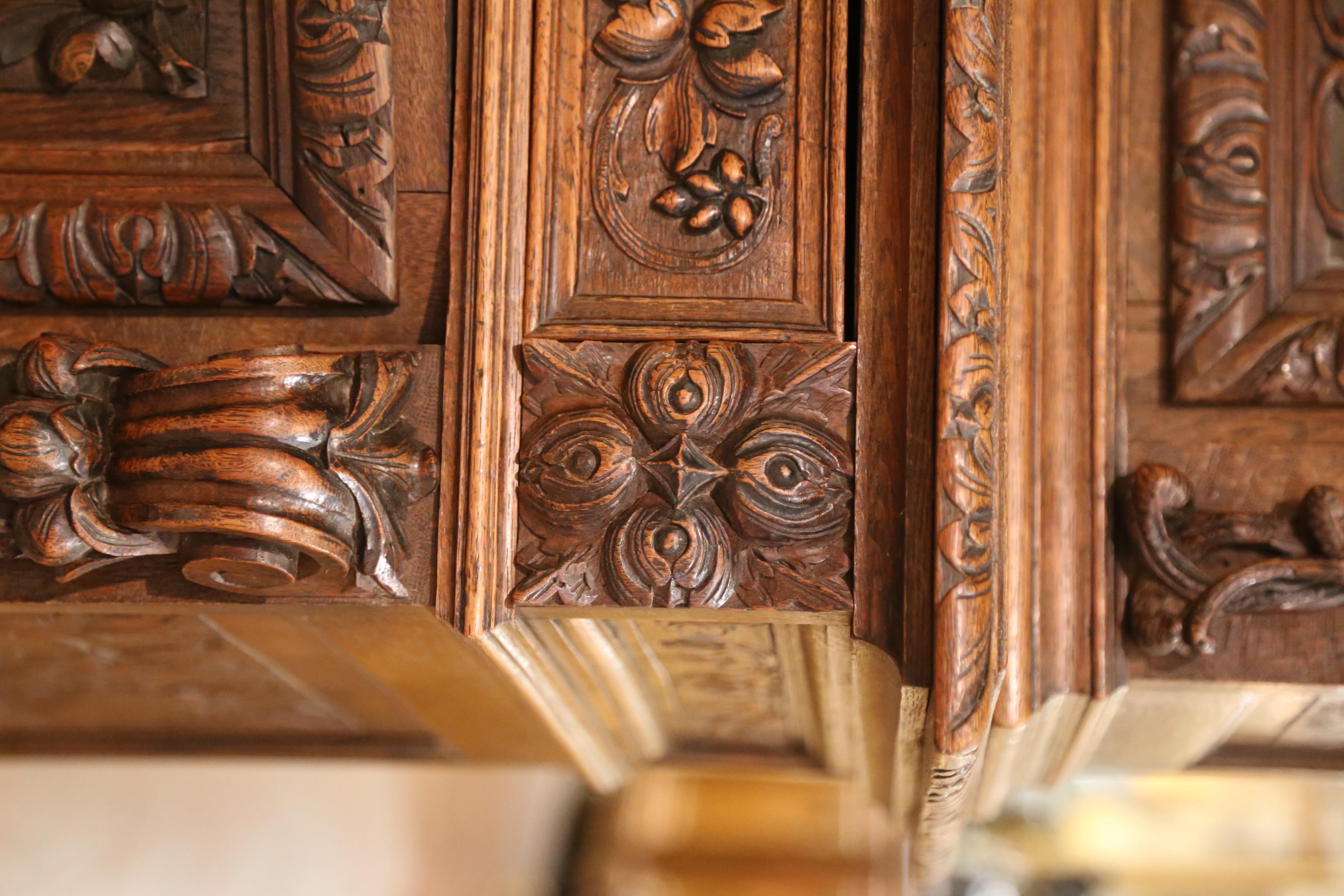 19th Century French Louis XIII Style Carved Oak Hunt Bookcase Gun Cabinet For Sale 9