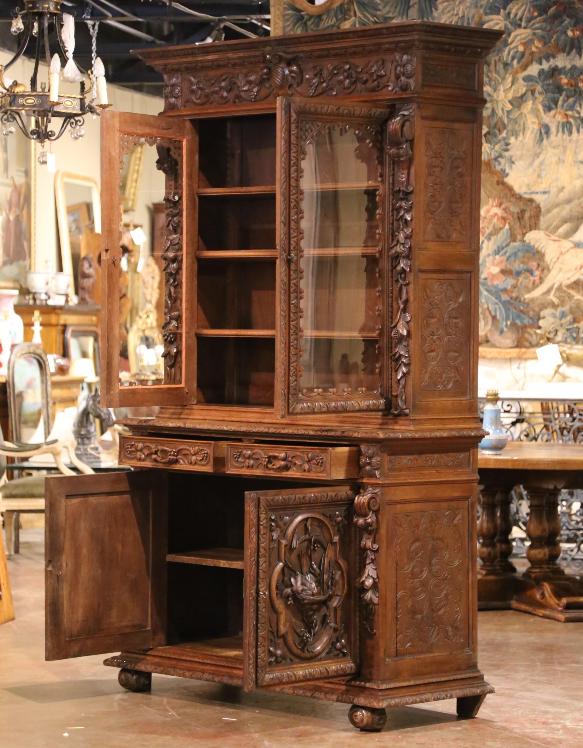 19th Century French Louis XIII Style Carved Oak Hunt Bookcase Gun Cabinet In Excellent Condition For Sale In Dallas, TX