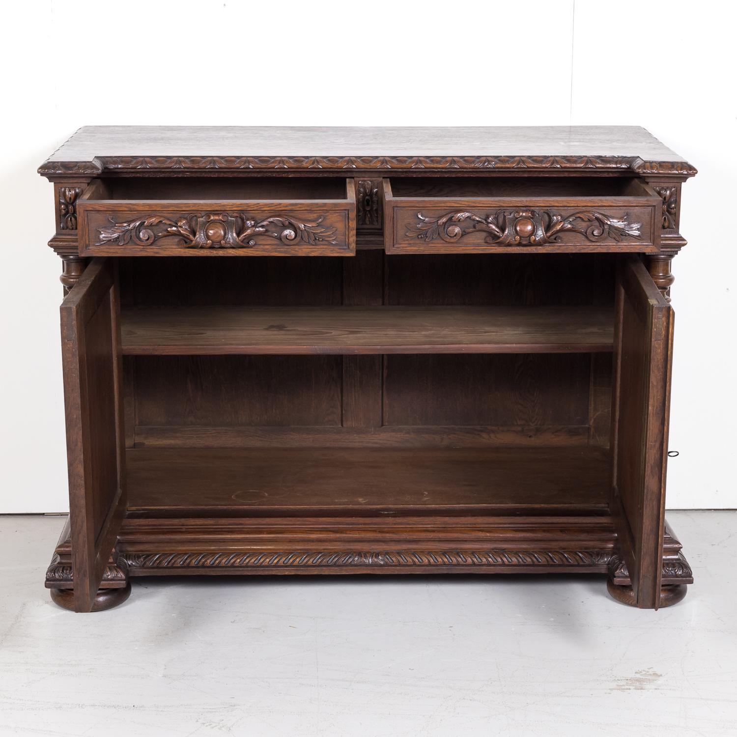 19th Century French Louis XIII Style Oak Buffet de Chasse or Hunting Buffet 3