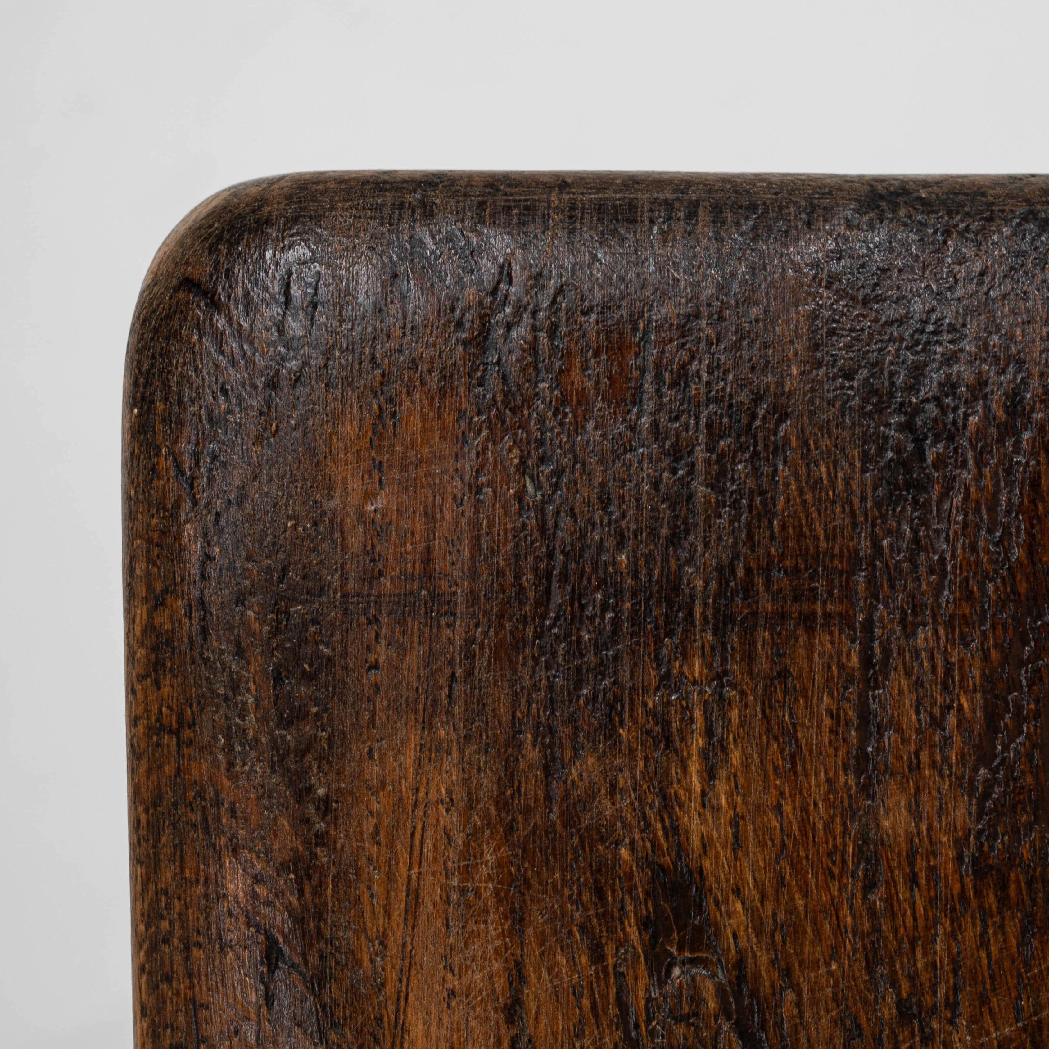 19th Century French Louis XIII Style Side Table With Drawer en venta 7