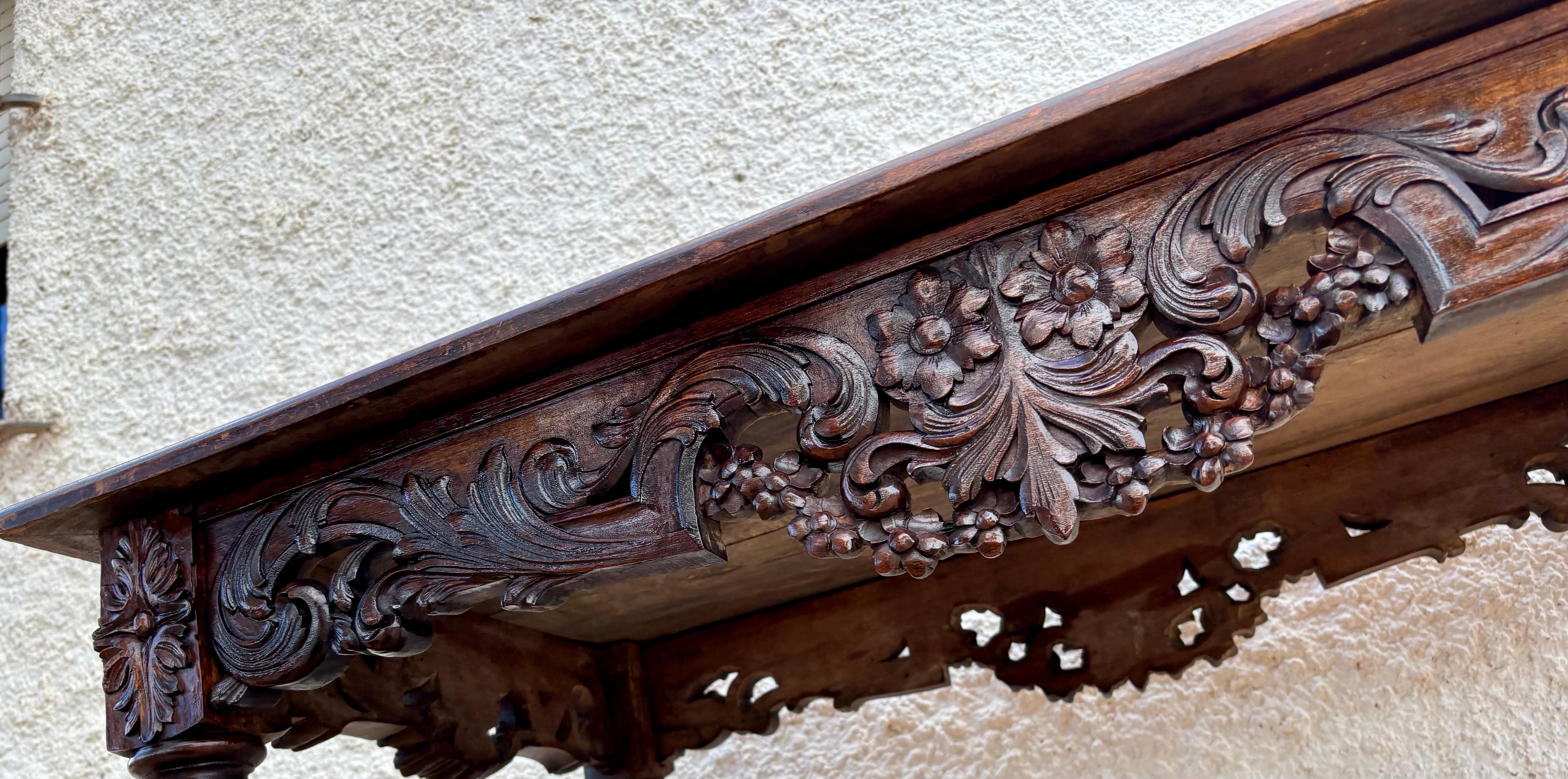19th Century French Louis XIV Breton Carved Oak Sofa Table Desk, 1890s en vente 4