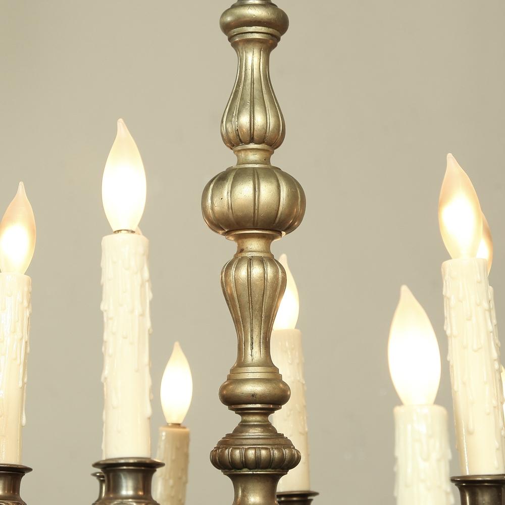 Late 19th Century 19th Century French Louis XIV Bronze Chandelier with 12 Lights For Sale