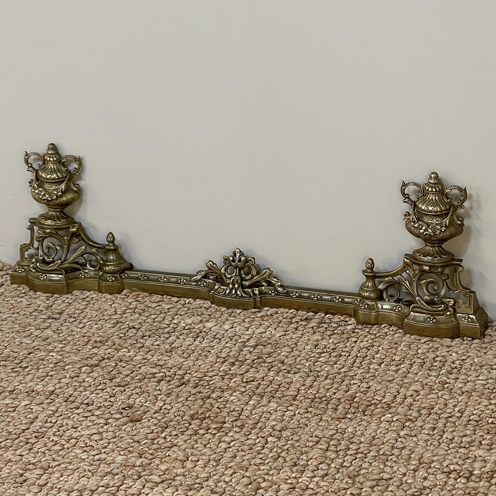 19th Century French Louis XIV Bronze Fireplace Fender Set In Good Condition For Sale In Dallas, TX