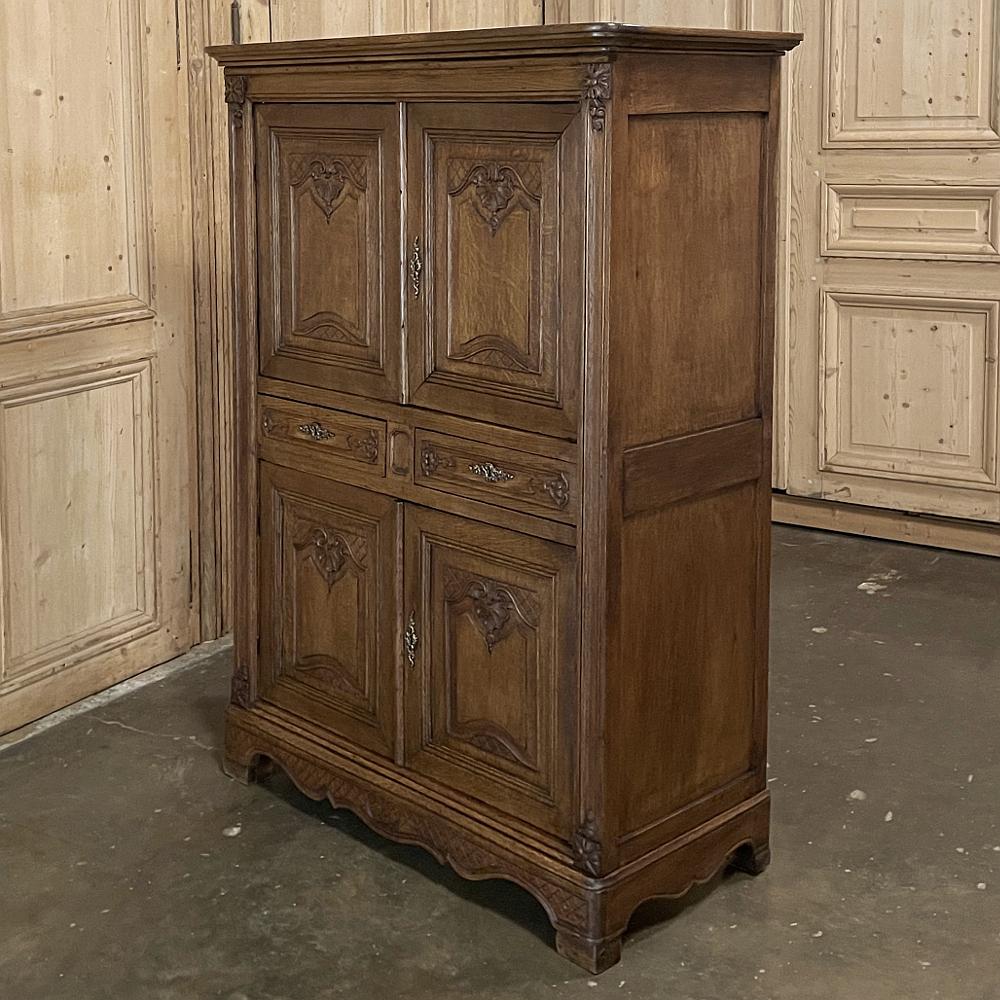 Hand-Crafted 19th Century French Louis XIV Cabinet, Homme Debout For Sale