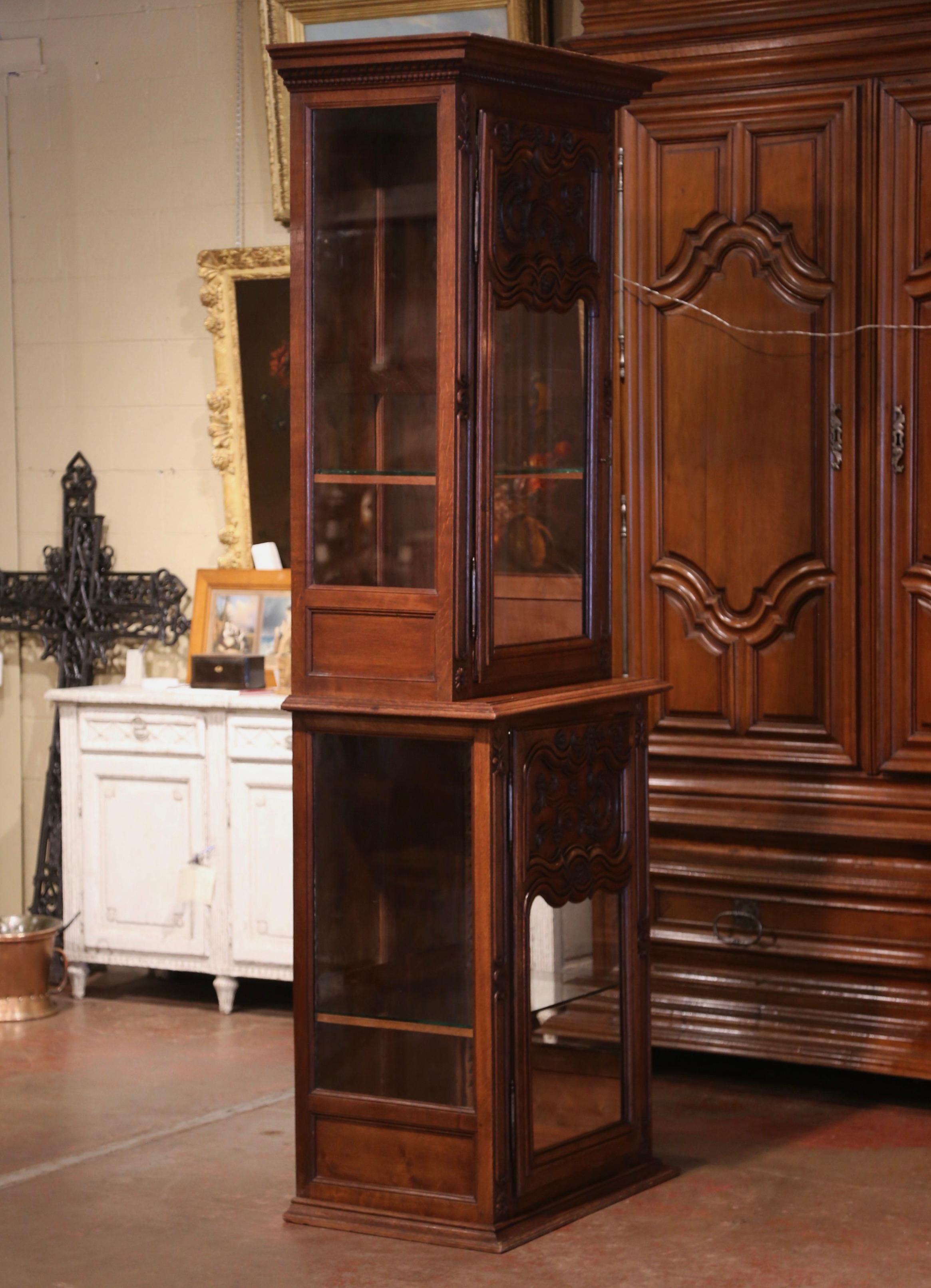 19th Century French Louis XIV Carved Oak and Glass Display Cabinet from Normandy For Sale 9