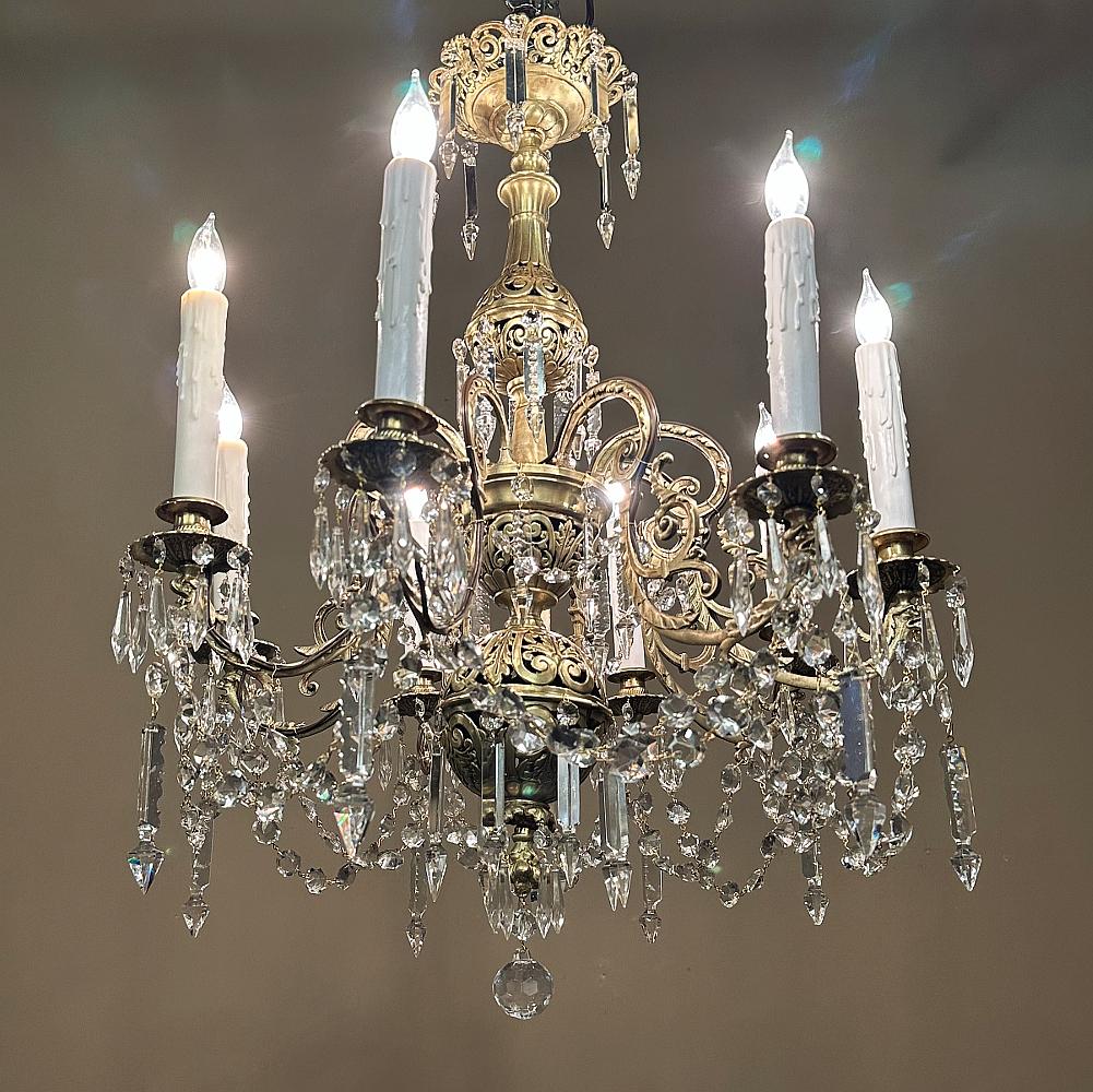 19th Century French Louis XIV Cast Bronze and Cut Crystal Chandelier For Sale 1