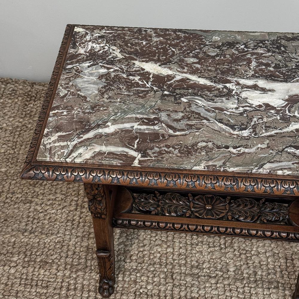 Marbre sculpté à la main Louis XIV du 19ème siècle  Table d'extrémité en vente 13