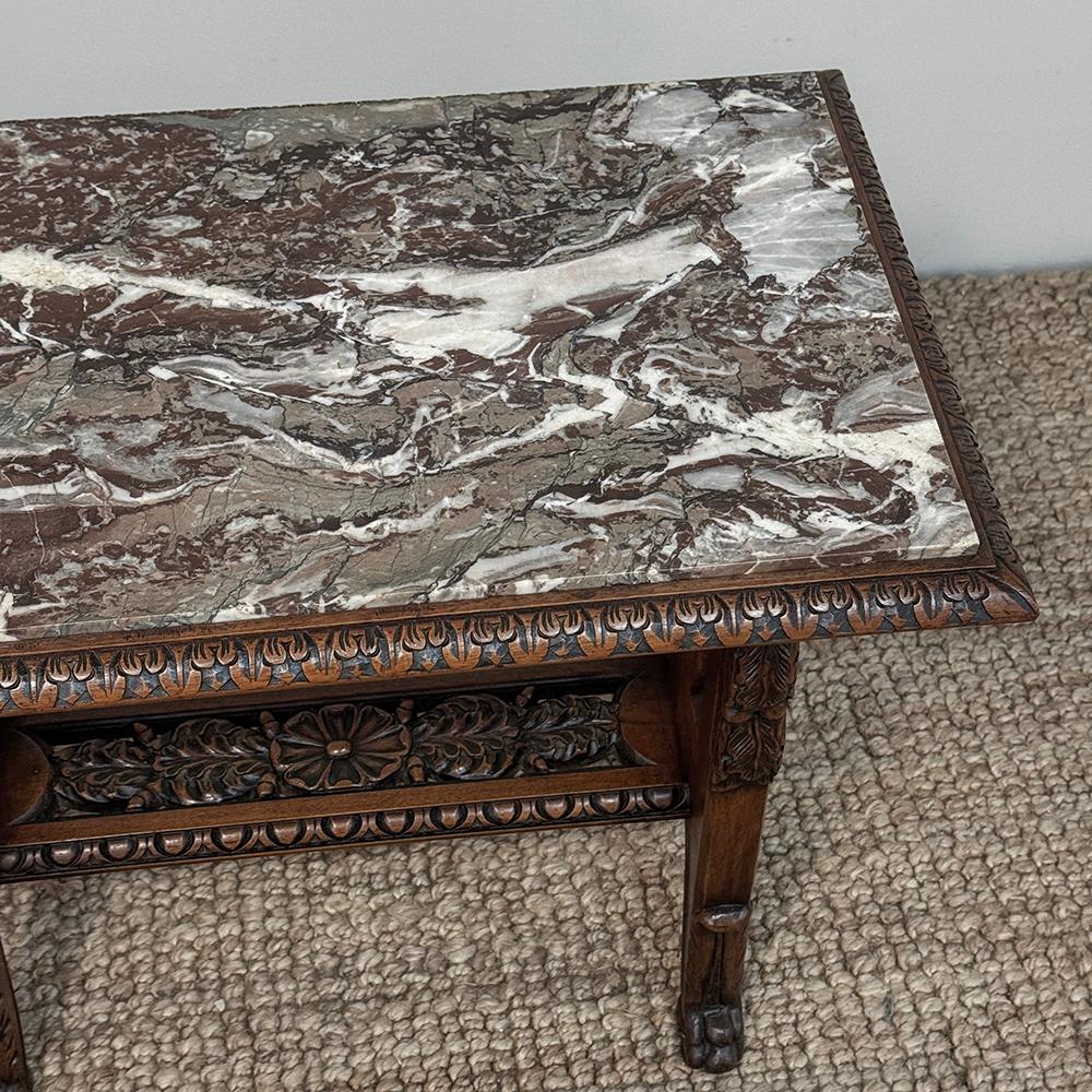Marbre sculpté à la main Louis XIV du 19ème siècle  Table d'extrémité en vente 14