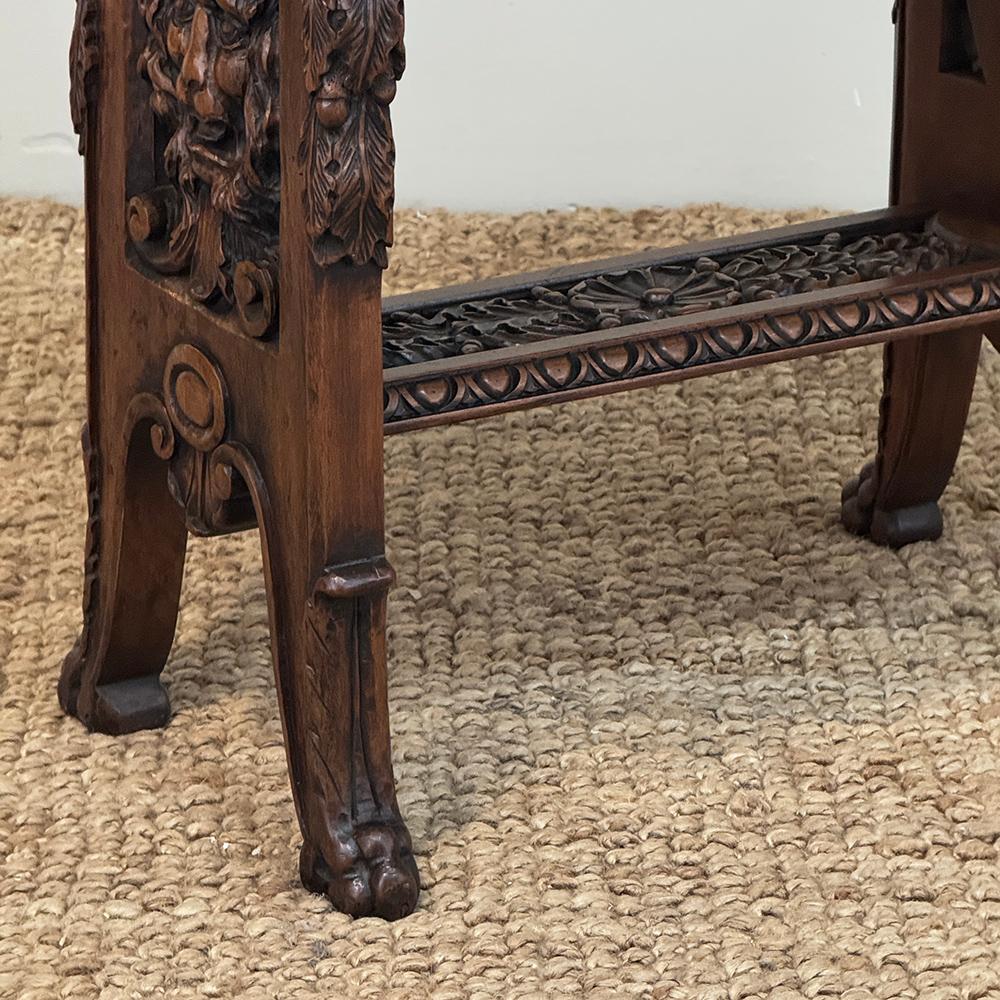 XIXe siècle Marbre sculpté à la main Louis XIV du 19ème siècle  Table d'extrémité en vente