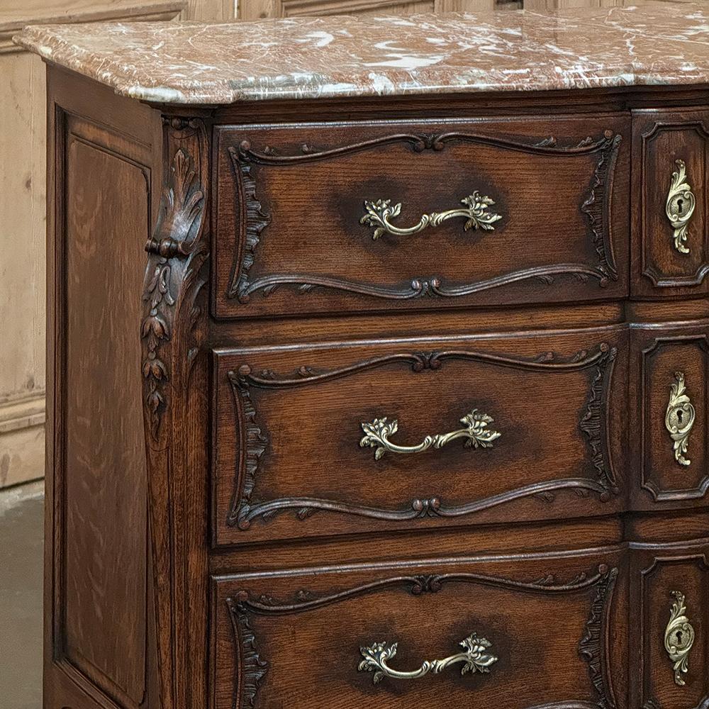 Intagliato a mano Commode francese Luigi XIV del XIX secolo con piano in marmo ~ Cassettone in vendita
