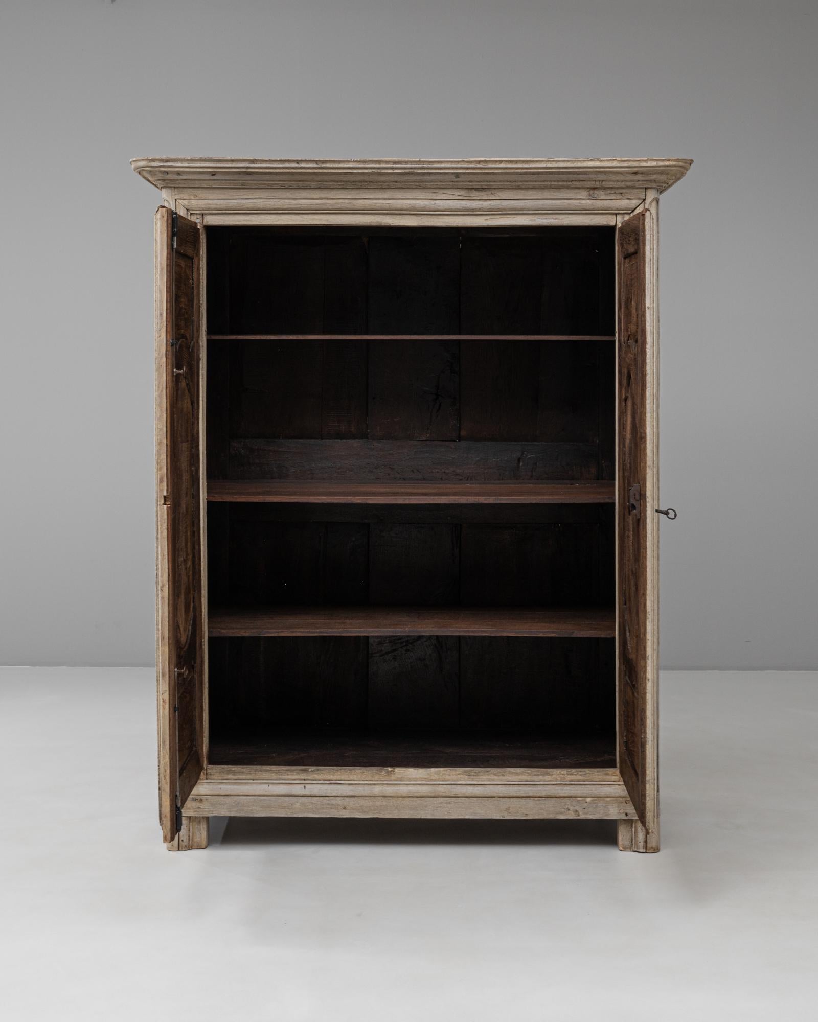 Francese Armadio francese Luigi XIV del XIX secolo in Oak in vendita