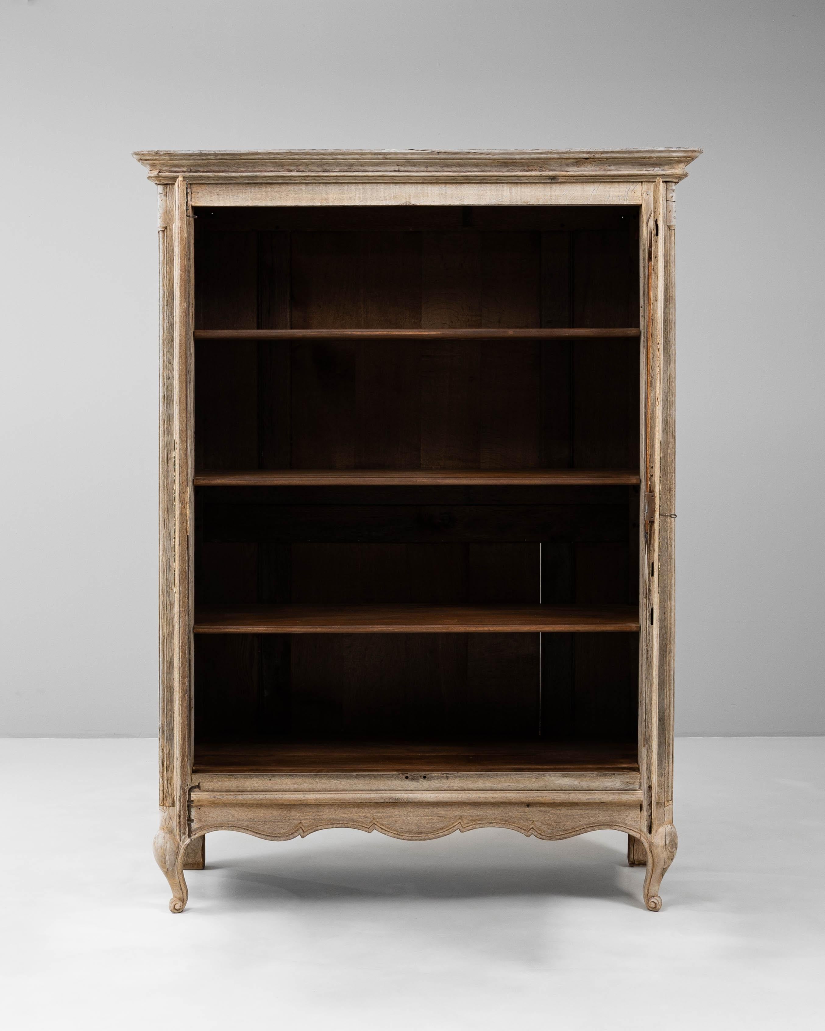 Francese Armadio francese Luigi XIV del XIX secolo in Oak in vendita