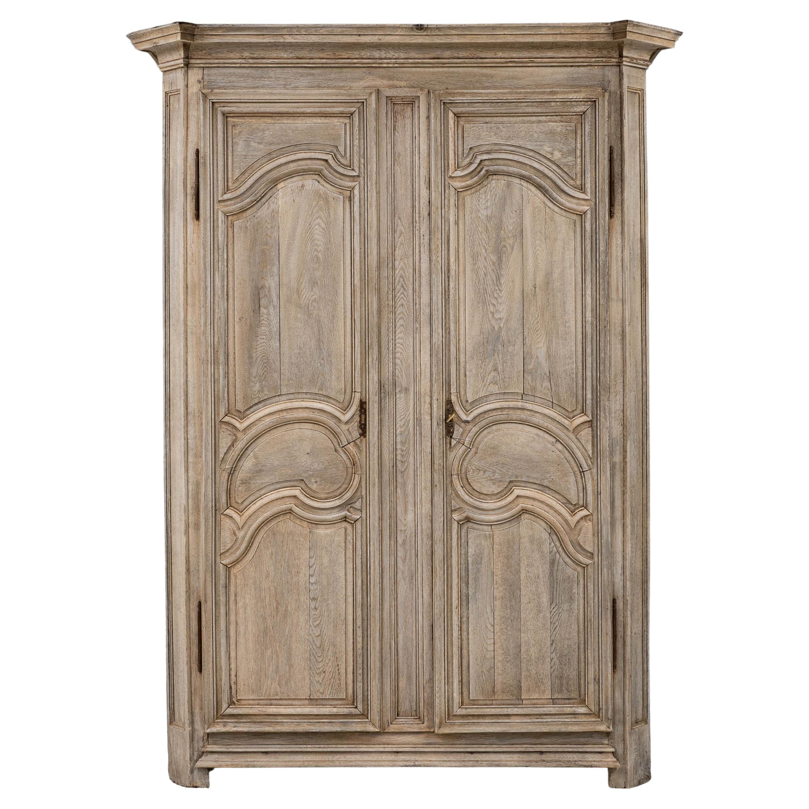 19th Century French Louis XIV Oak Cabinet For Sale