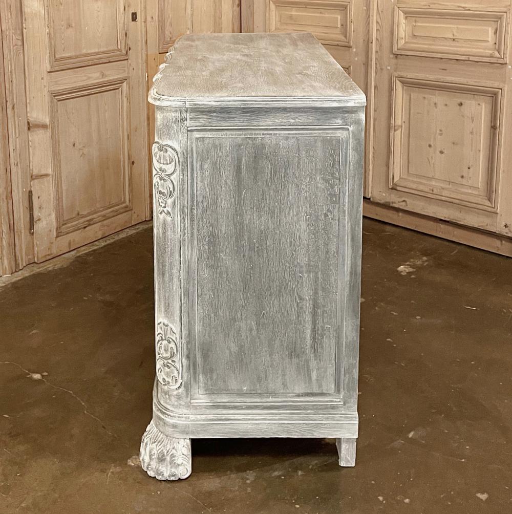 19th Century French Louis XIV Painted Commode For Sale 10