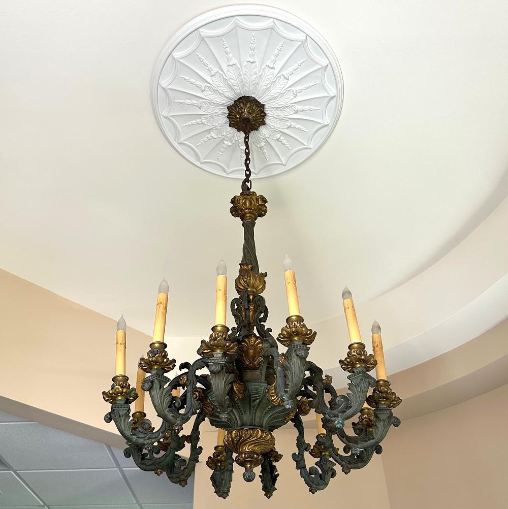 19th Century French Louis XIV Patinaed Bronze & Gilt Bronze Chandelier In Good Condition For Sale In Dallas, TX