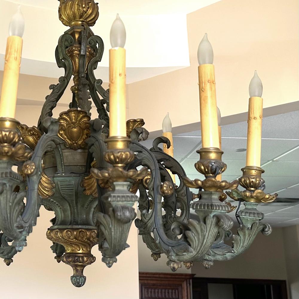 19th Century French Louis XIV Patinaed Bronze & Gilt Bronze Chandelier For Sale 3