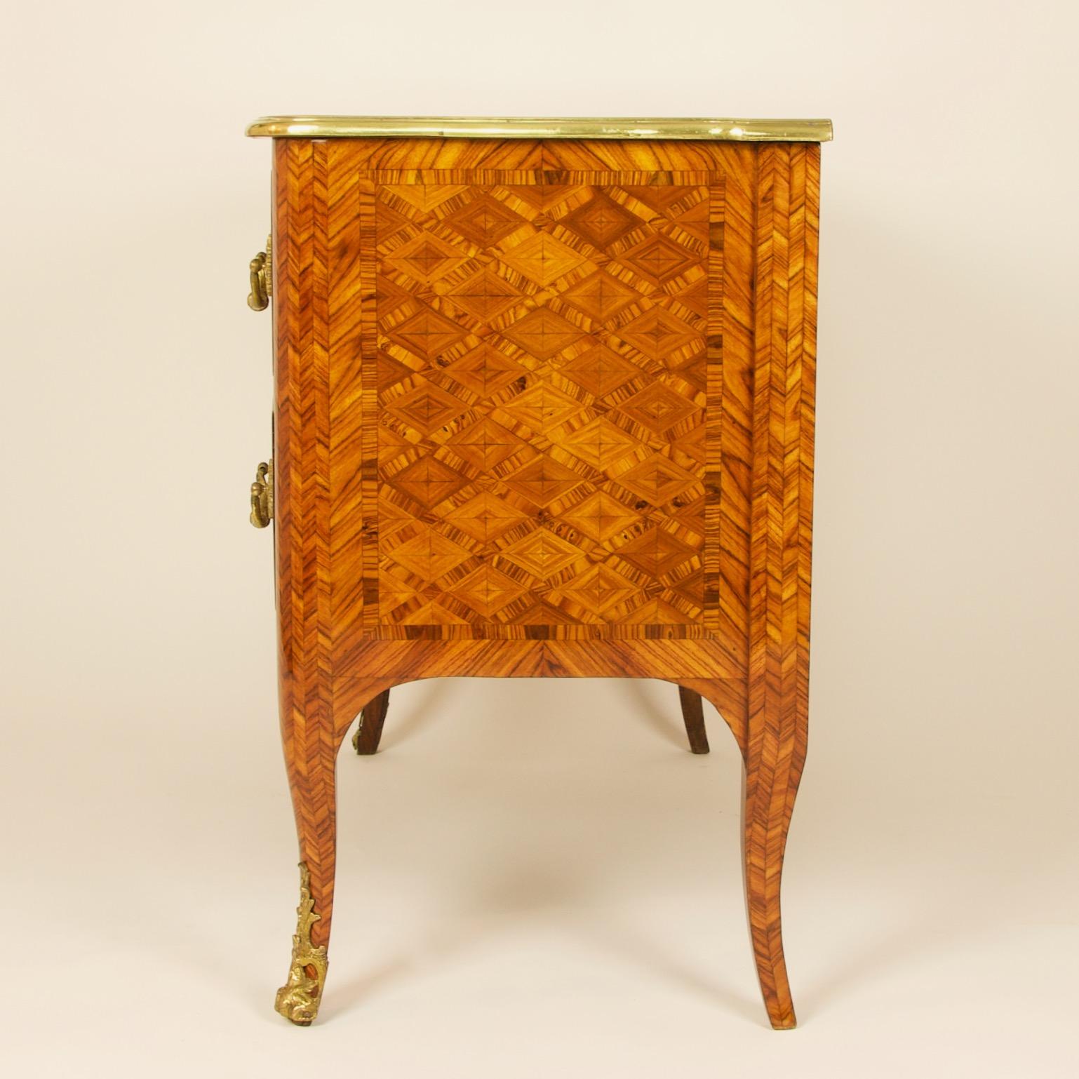 19th Century French Louis XIV Régence Trelliswork Marquetry Commode or Sauteuse For Sale 3