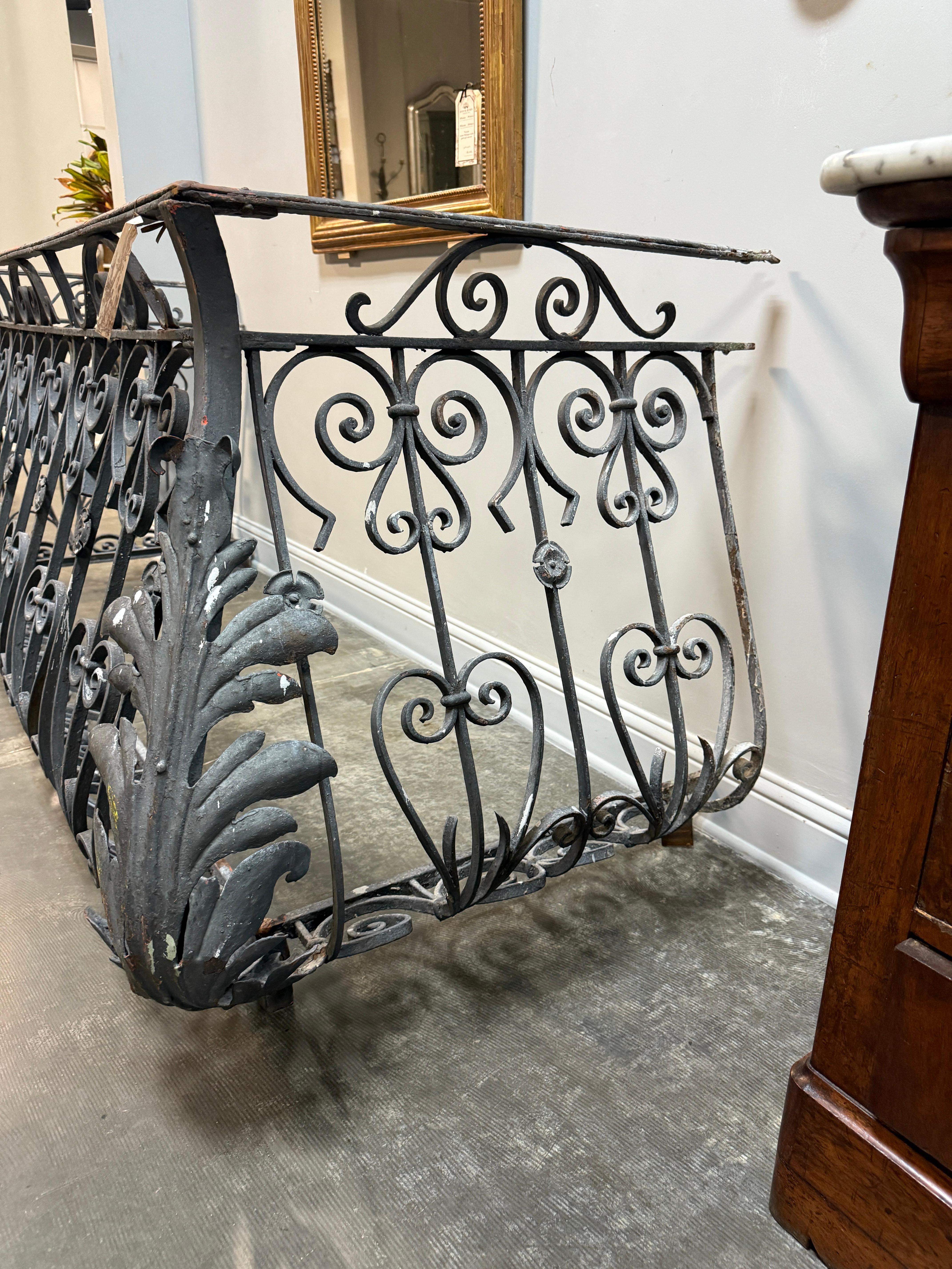 Wrought Iron 19th Century French Louis XIV style balcony railing For Sale