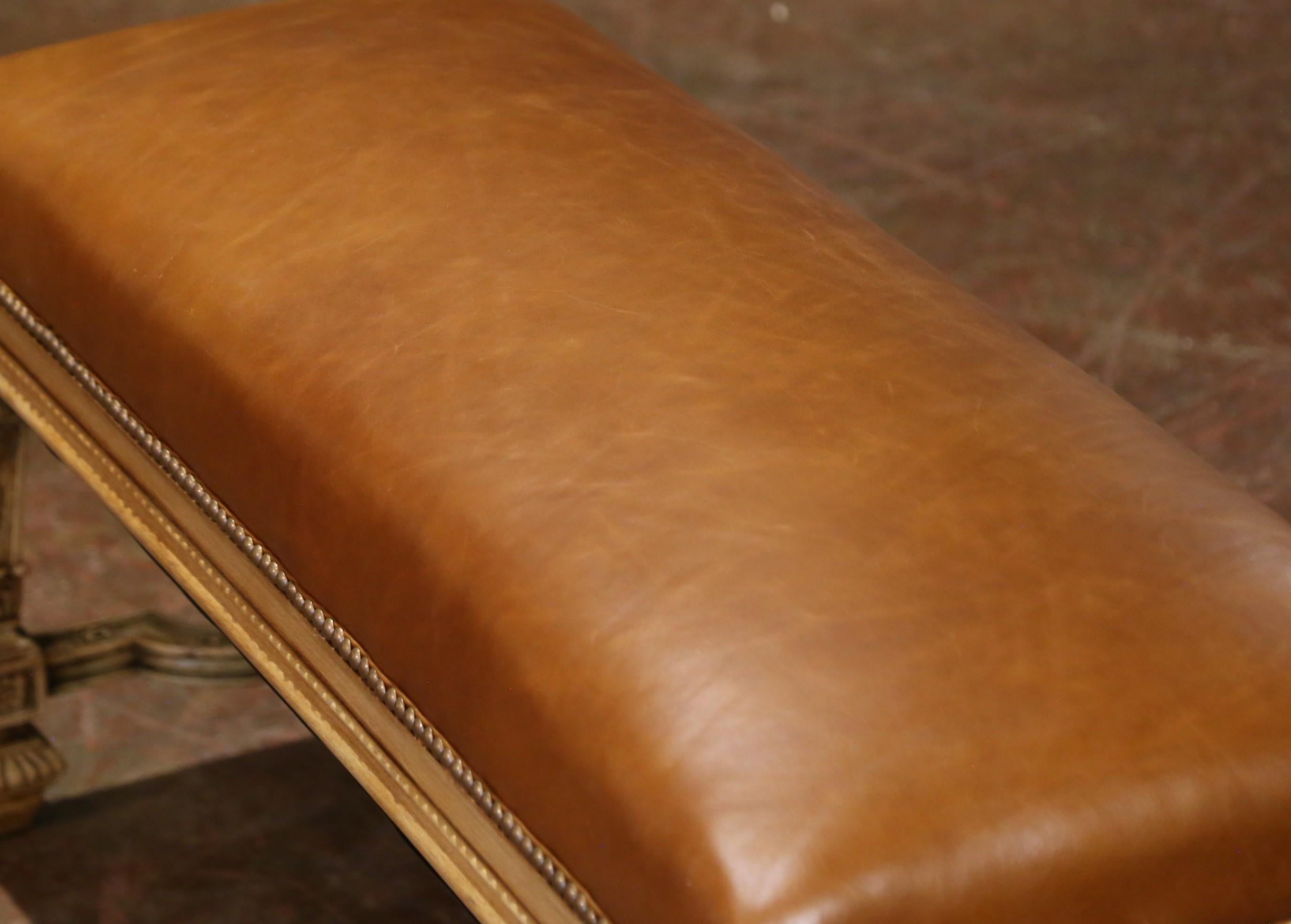 Hand-Carved 19th Century French Louis XIV Style Carved Bleached Oak Bench with Leather Seat For Sale