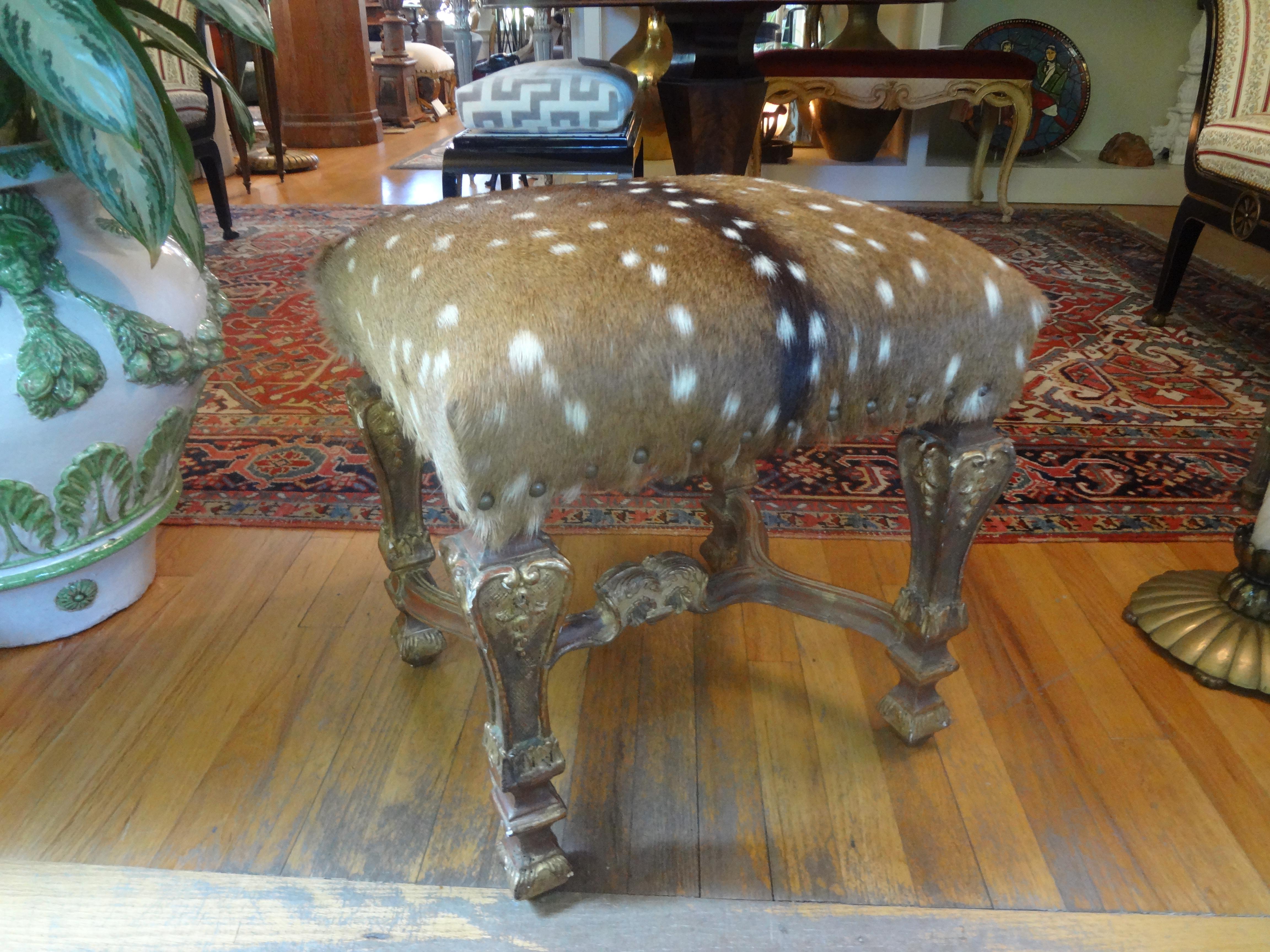 19th Century French Louis XIV Style Giltwood Bench with Deer Hide For Sale 5