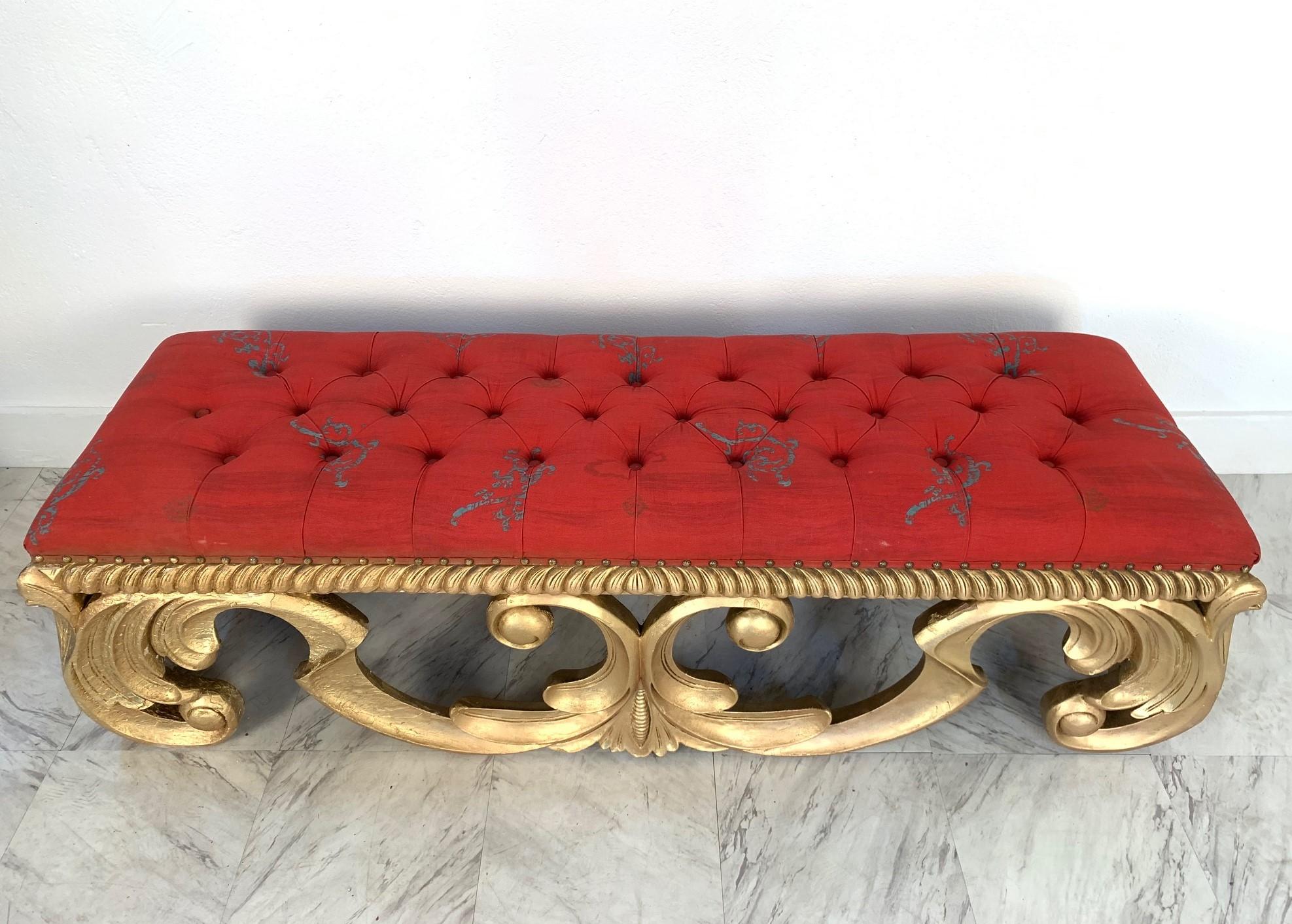 French Louis XIV Style Giltwood Bench In Good Condition For Sale In New York, NY