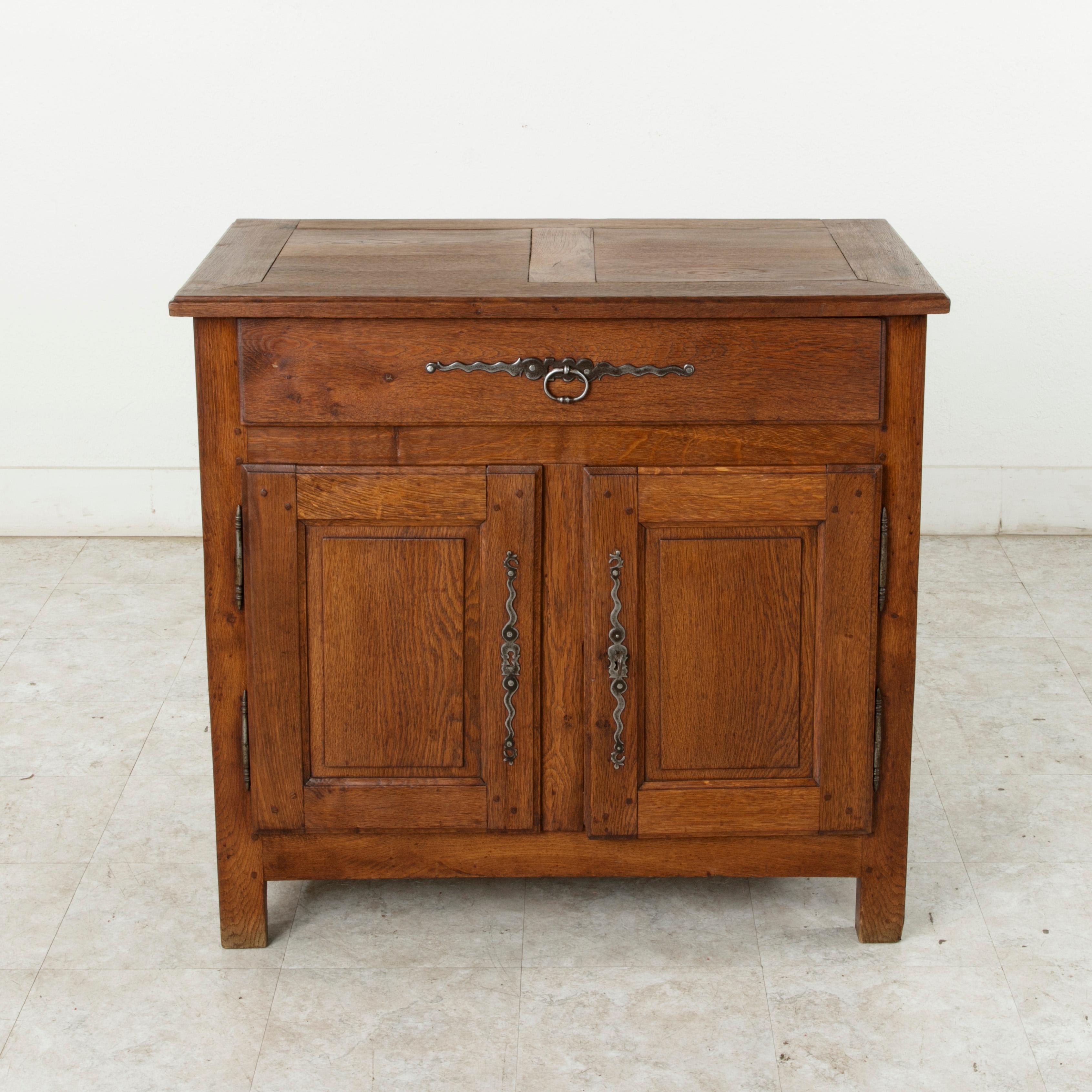 19th Century French Louis XIV Style Hand Pegged Oak Buffet, or Sideboard In Good Condition In Fayetteville, AR