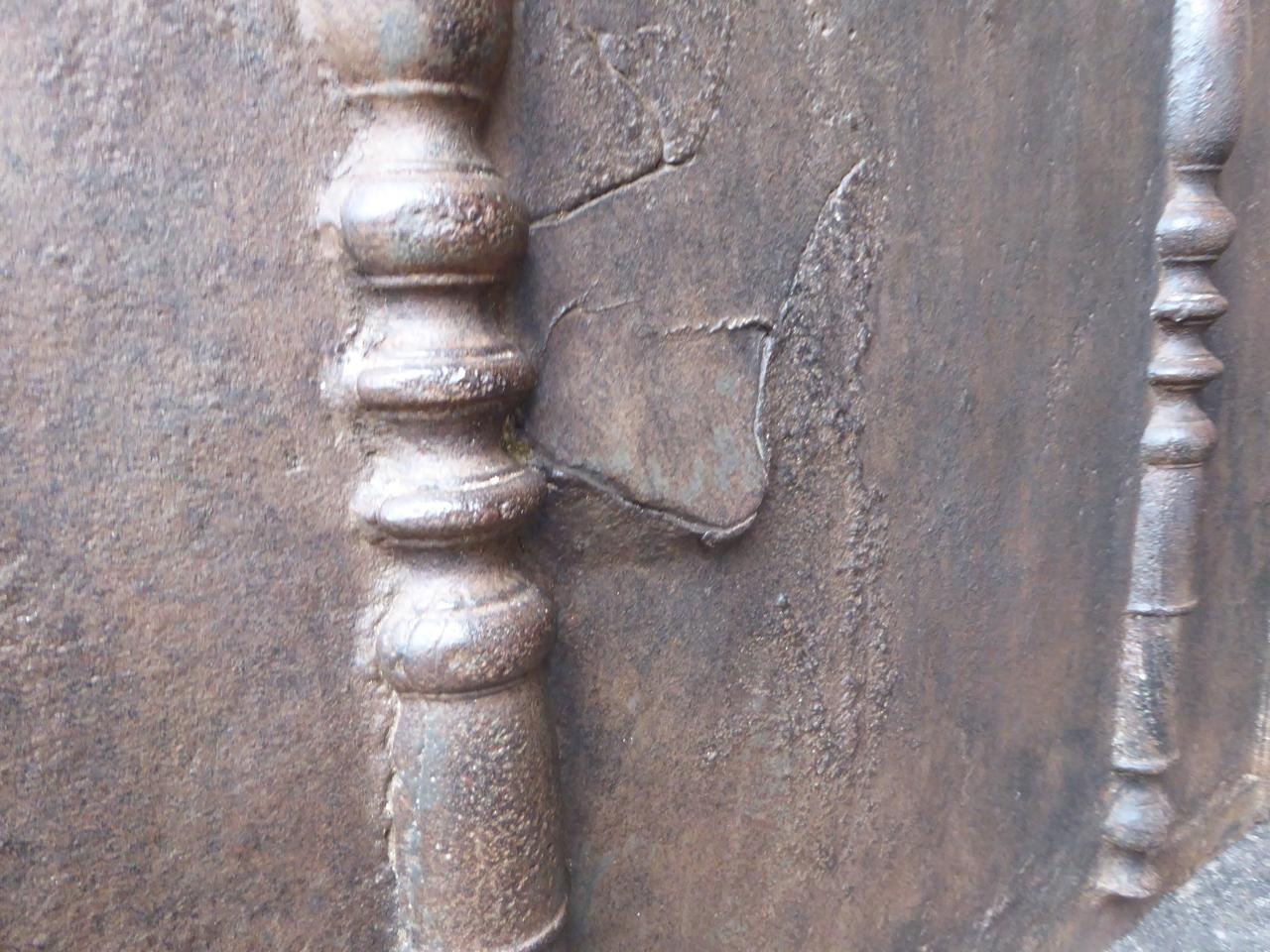 Französische Kaminsimse im Louis XIV.-Stil des 19. Jahrhunderts „Säulen von Herkules“ Kaminschirm/Rückenplash im Angebot 4