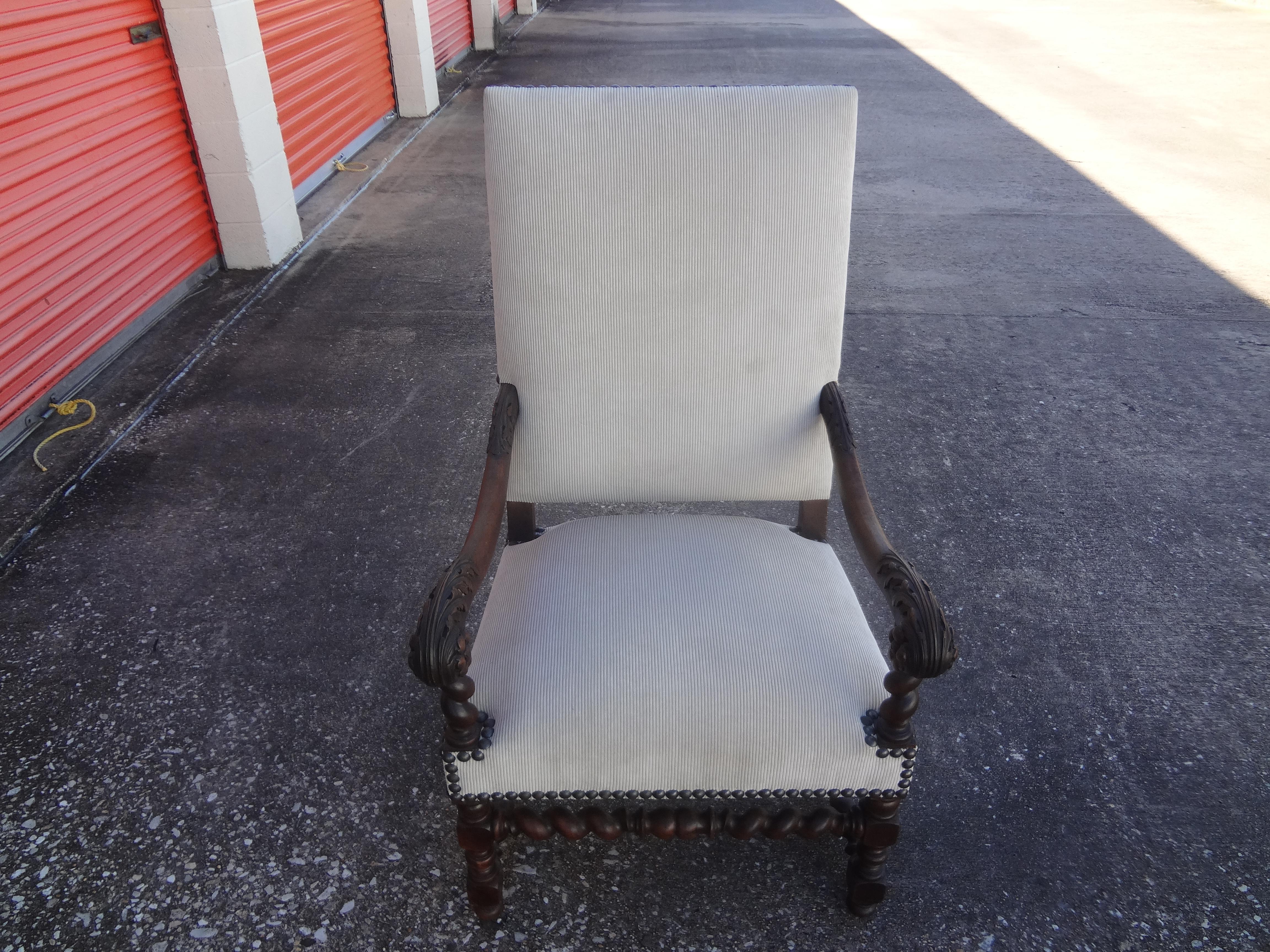 19th Century French Louis XIV Style Walnut Chair For Sale 11