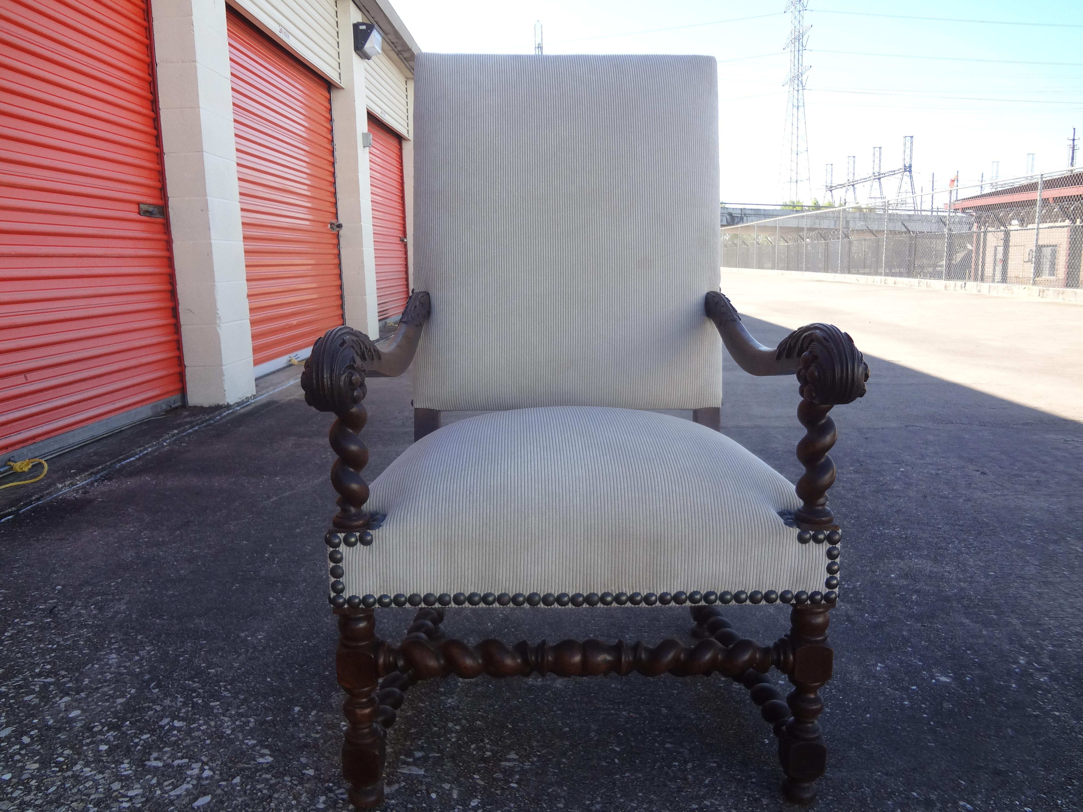 19th Century French Louis XIV Style Walnut Chair For Sale 12