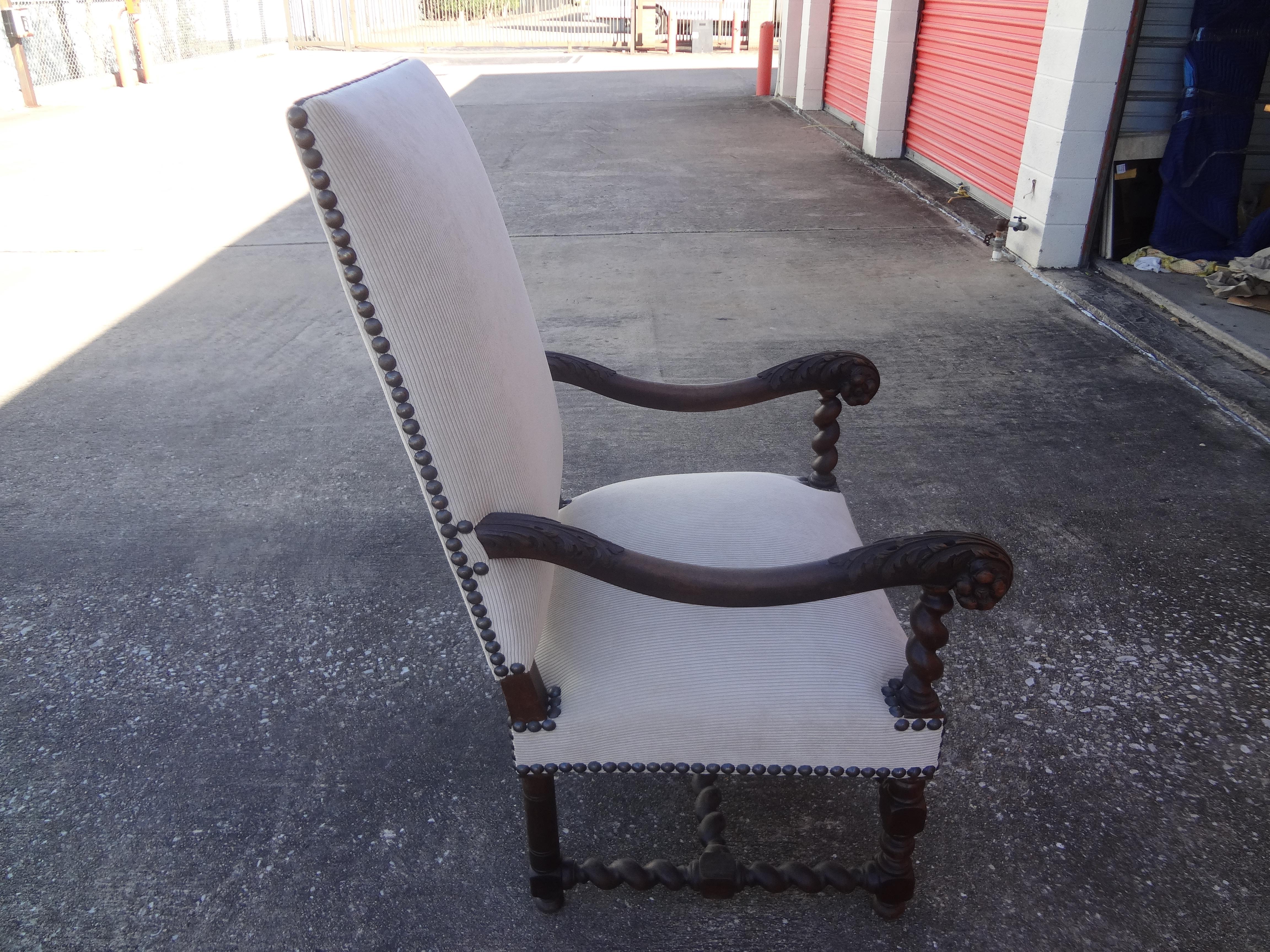 19th Century French Louis XIV Style Walnut Chair For Sale 5