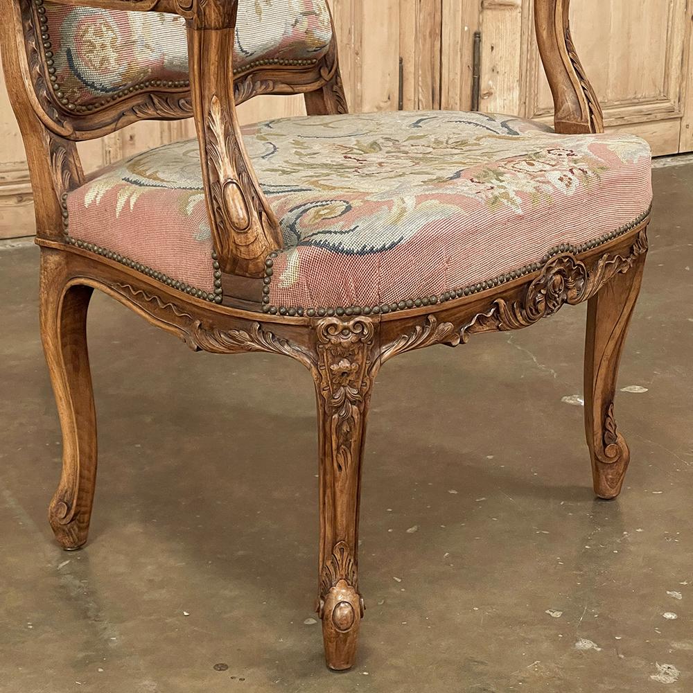 19th Century French Louis XIV Walnut Armchair with Needlepoint Tapestry For Sale 9