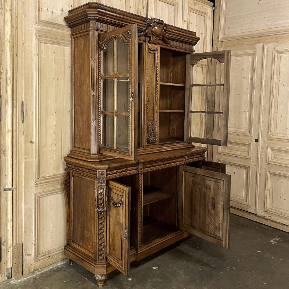 19th Century French Louis XIV Walnut Bookcase For Sale 1