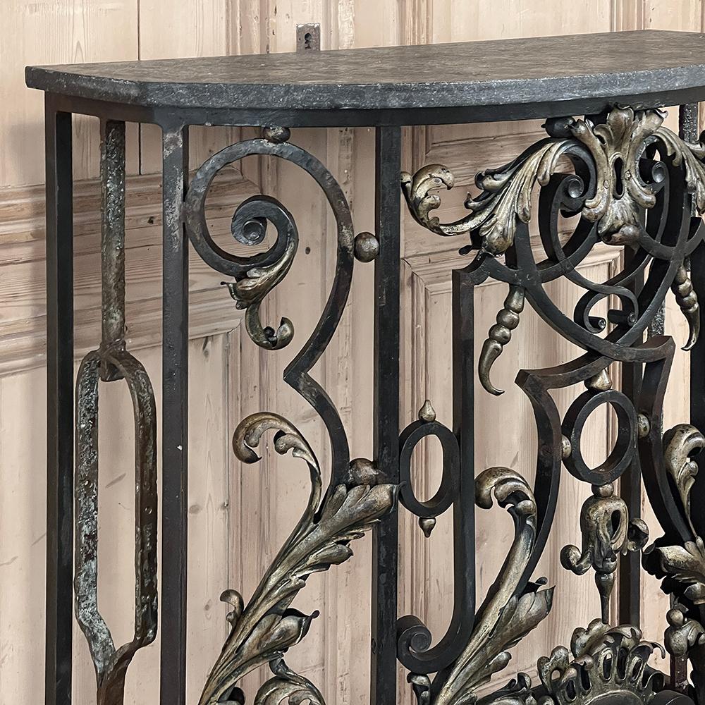 Milieu du XIXe siècle Console demi-lune en fer forgé Louis XIV du 19ème siècle avec marbre noir en vente