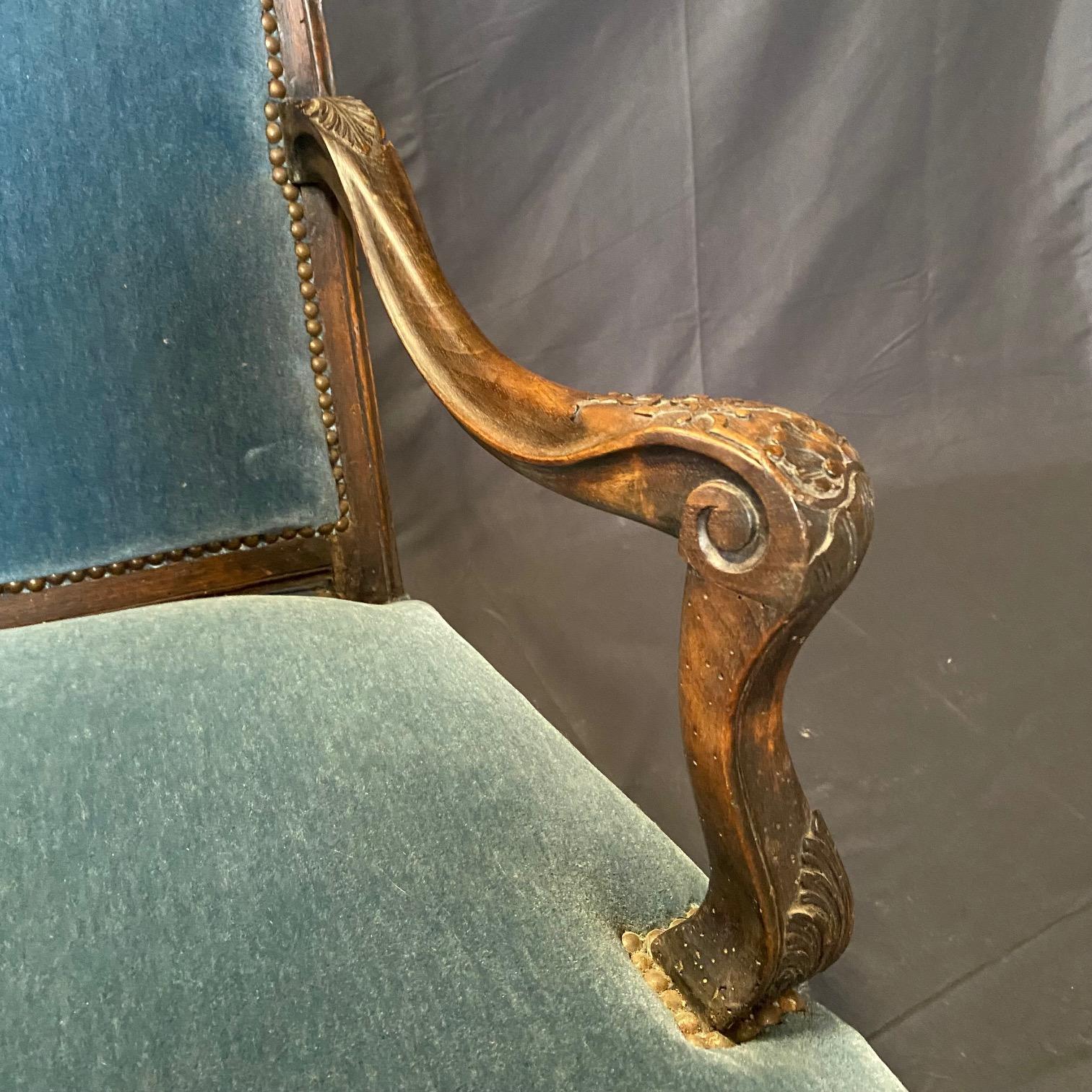 19th Century French Louis XV Armchairs with Original Blue Mohair Upholstery For Sale 5