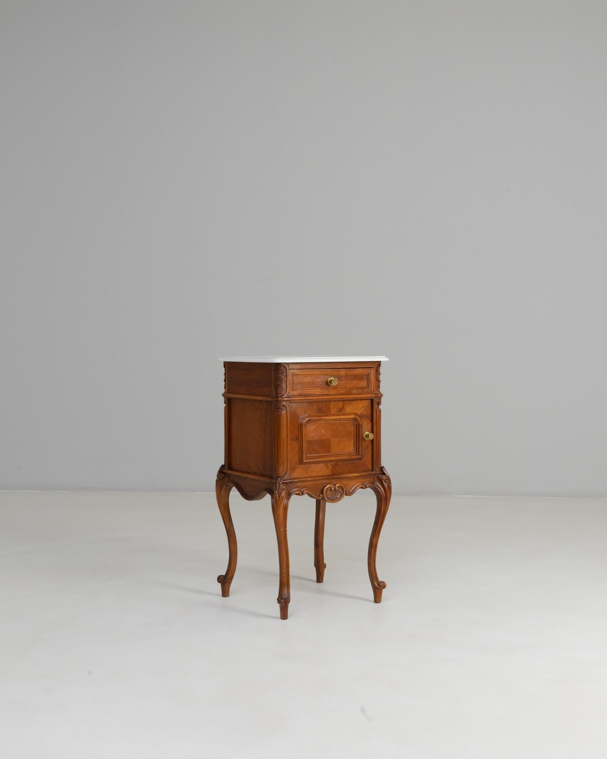 19th Century French Louis XV Bedside Table With Marble Top (Marmor) im Angebot