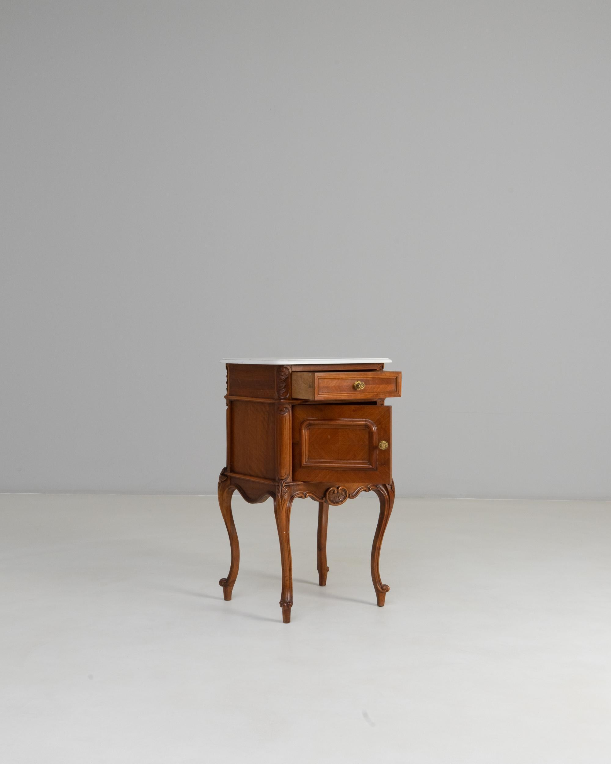 19th Century French Louis XV Bedside Table With Marble Top im Angebot 2