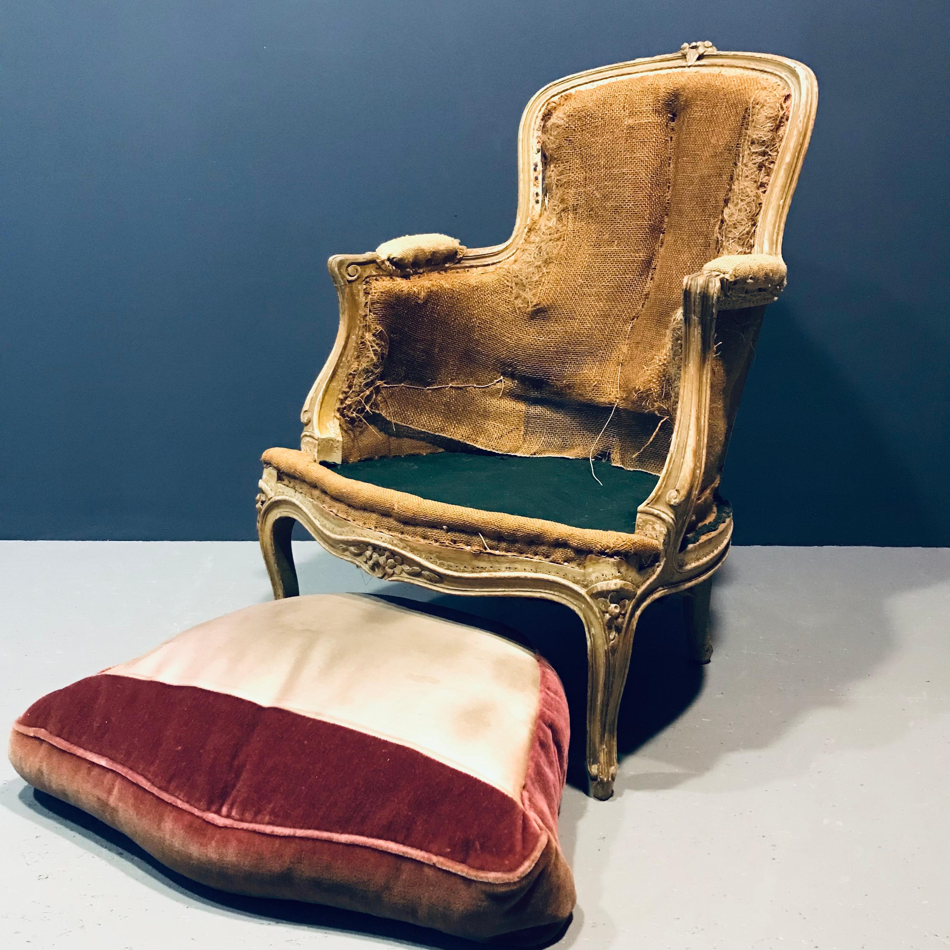 Französischer Louis-XV-Bergère-Sessel des 19. Jahrhunderts im Angebot 4