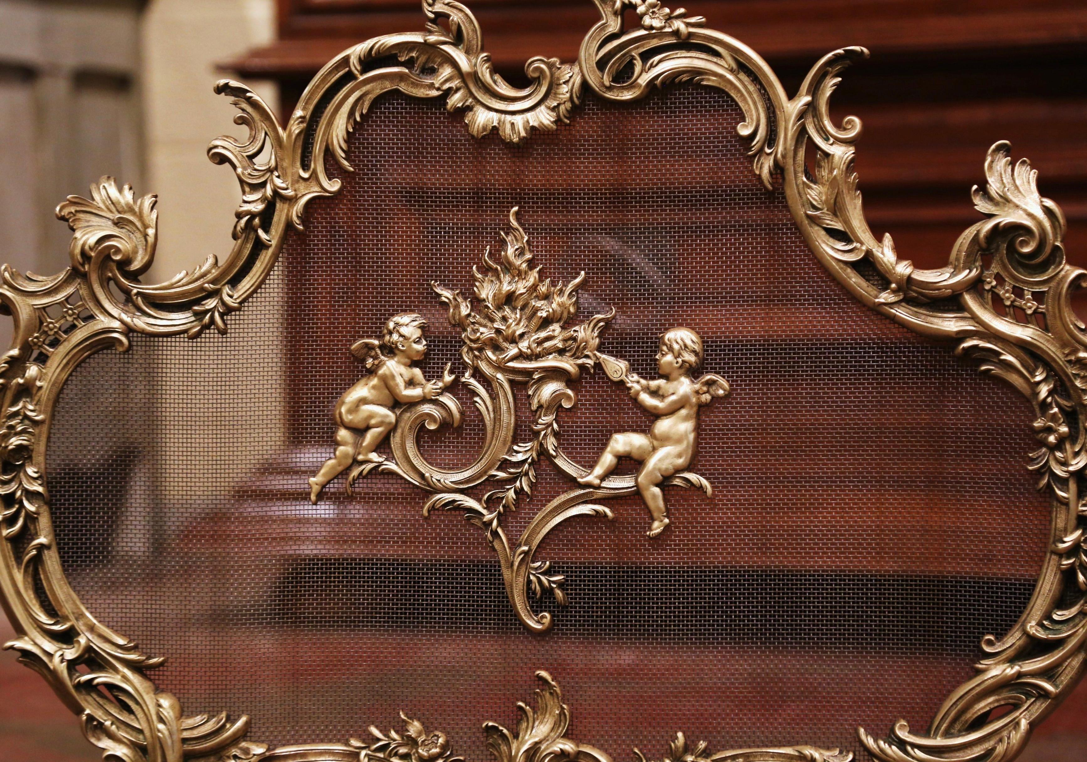 19th Century French Louis XV Bronze Doré Fireplace Screen with Cherub Motifs 2