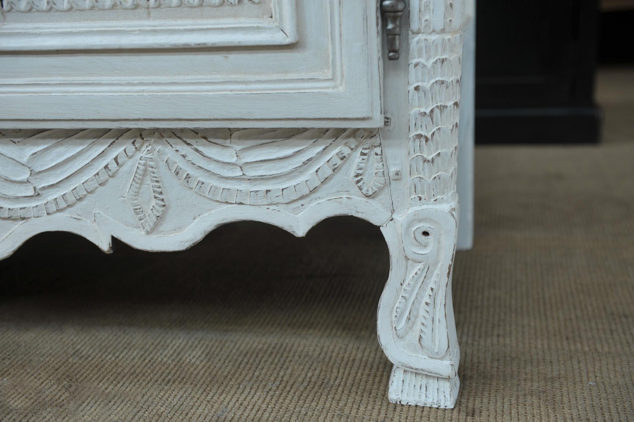 19th Century French Louis XV Buffet Deux Corps For Sale 3
