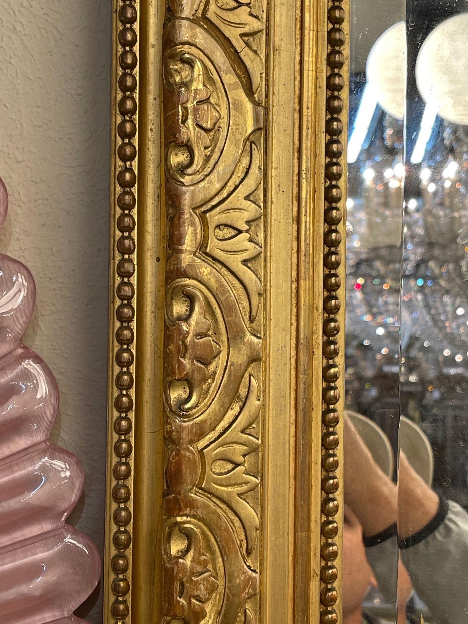 19th Century French Louis XV Carved and Giltwood Mirror 1
