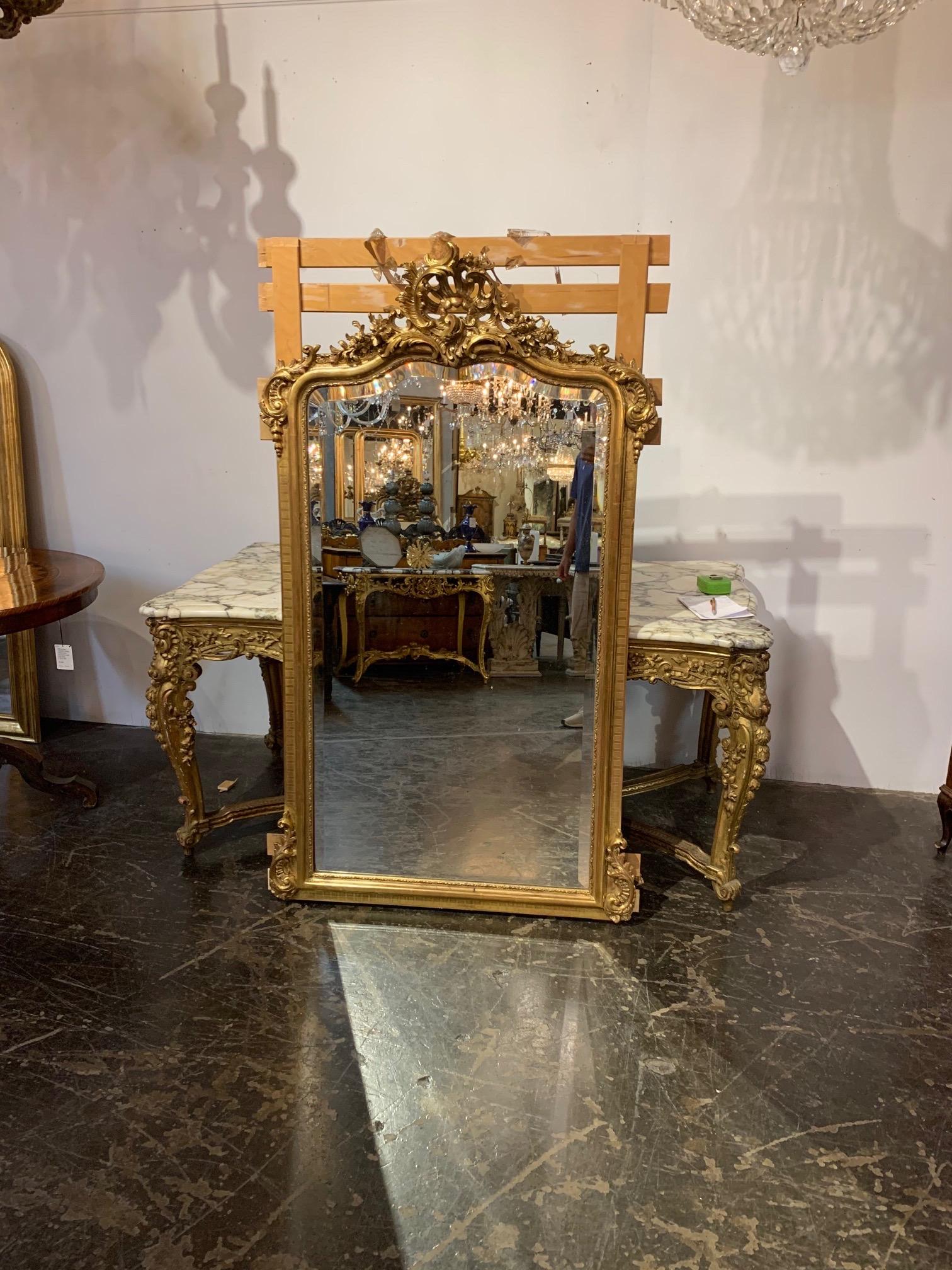 19th Century French Louis XV Carved and Giltwood Mirror 4