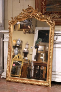 19th Century French Louis XV Carved Arched Giltwood Wall Mirror with Leaf Decor