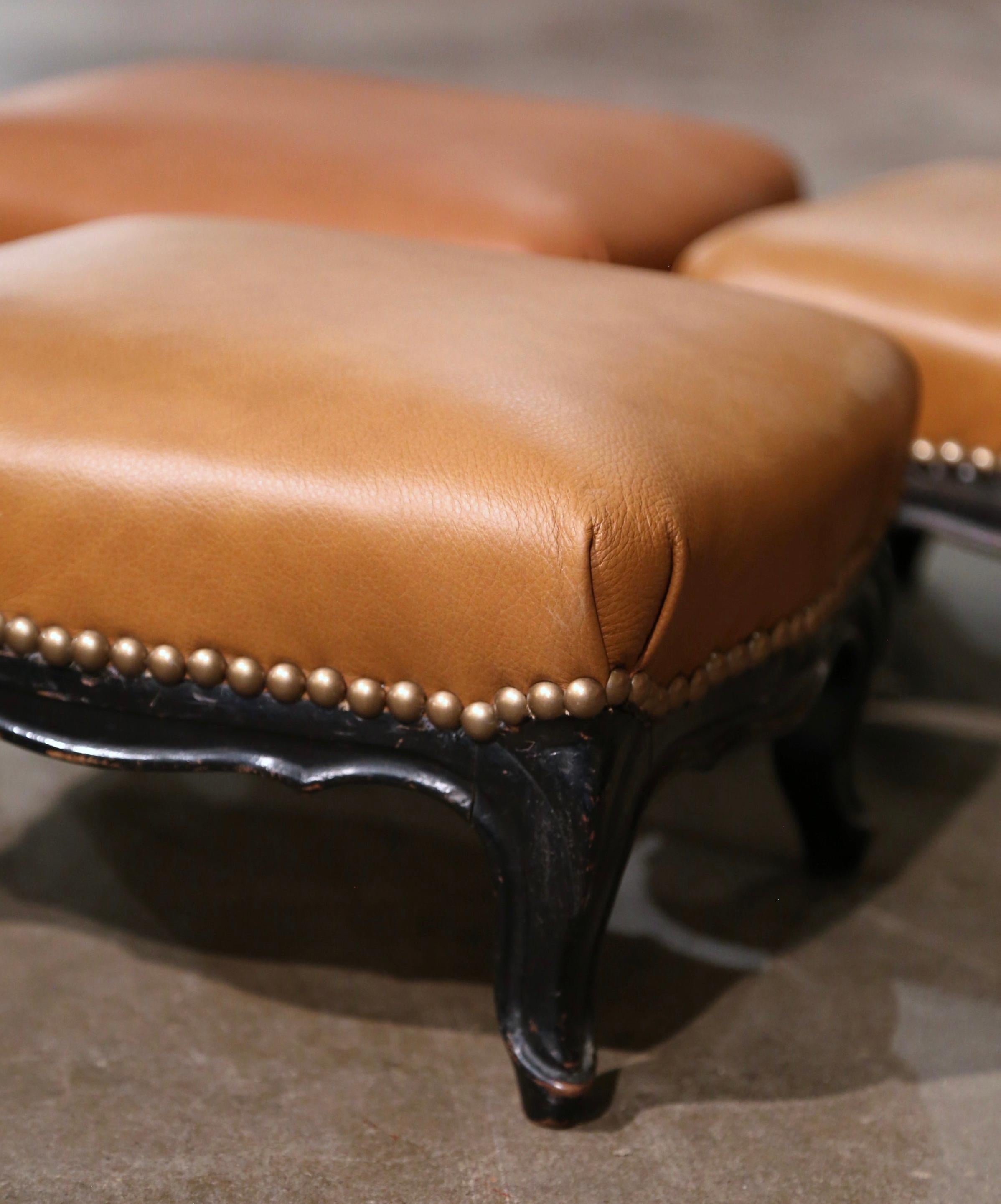 19th Century French Louis XV Carved Blackened Footstools with Leather, Set of 3  In Excellent Condition For Sale In Dallas, TX