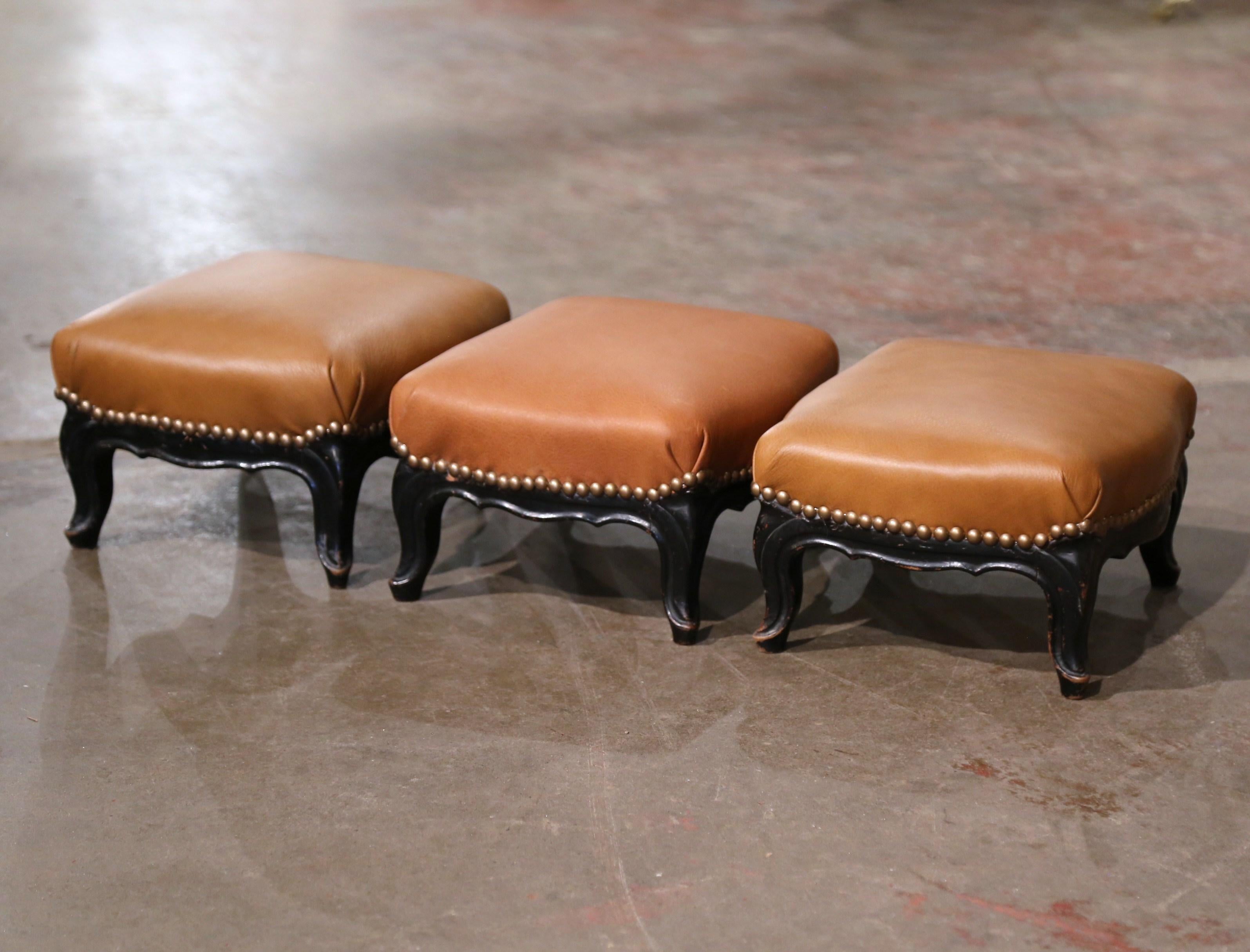 19th Century French Louis XV Carved Blackened Footstools with Leather, Set of 3  For Sale 2